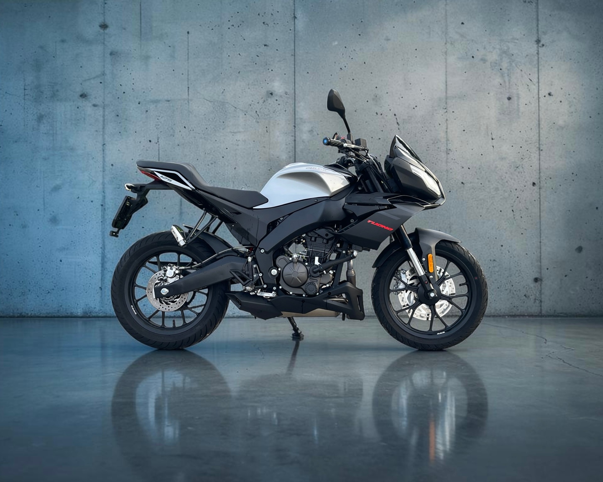 APRILIA Tuono 125 E5+-image-1