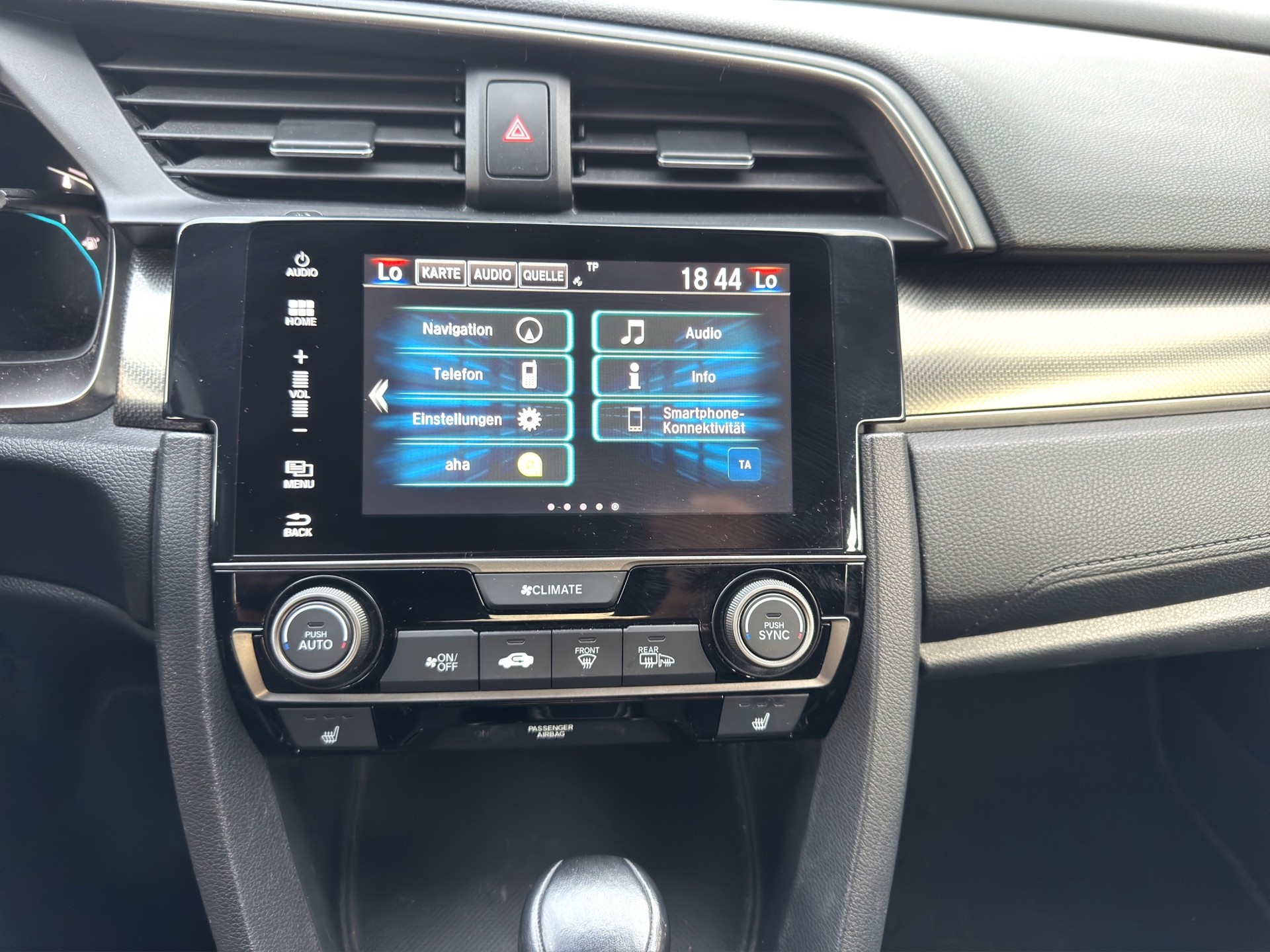 HONDA Civic 1.0 VTEC Elegance CVT-image-14
