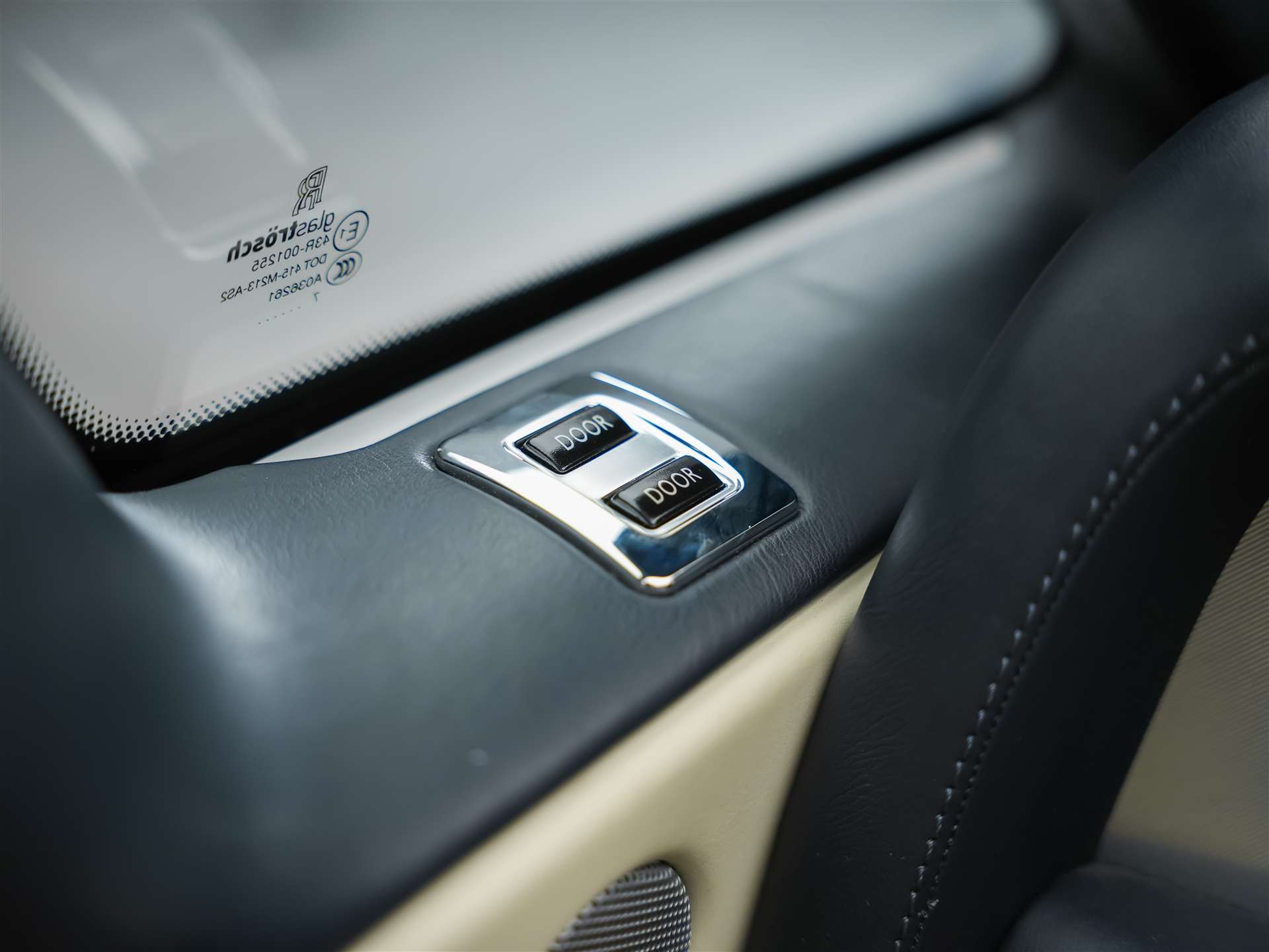 ROLLS-ROYCE Phantom Drophead *Standlüftung*Lexicon*-image-29