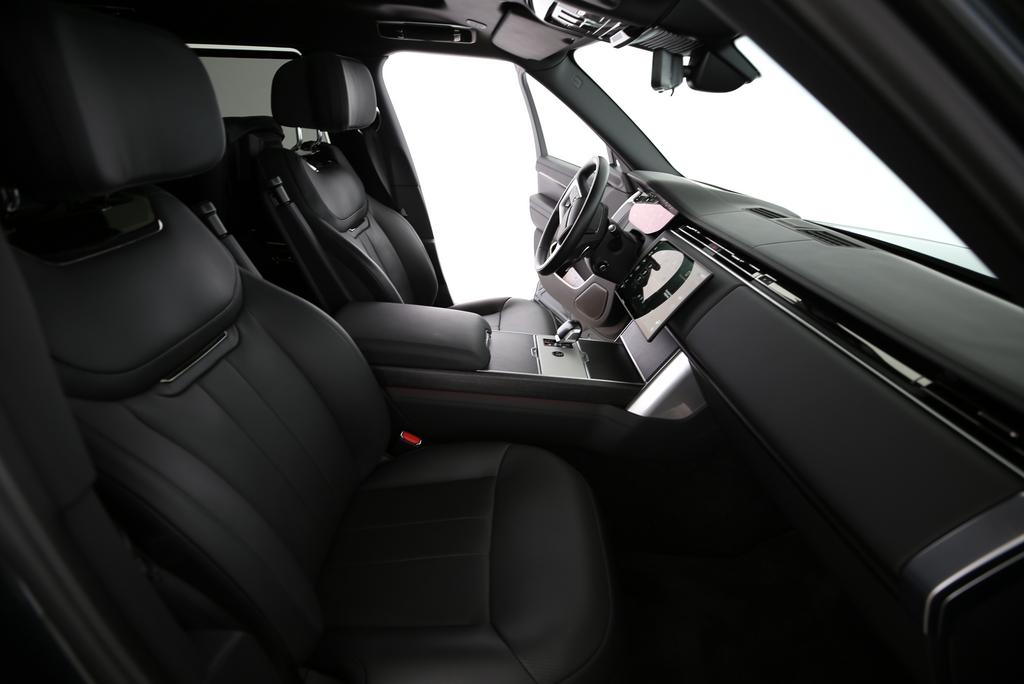 LAND ROVER Range Rover 4.4 V8 SV LWB-image-13