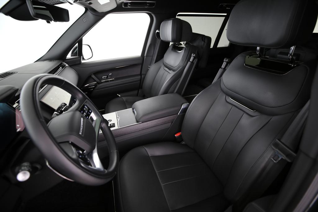 LAND ROVER Range Rover 4.4 V8 SV LWB-image-18