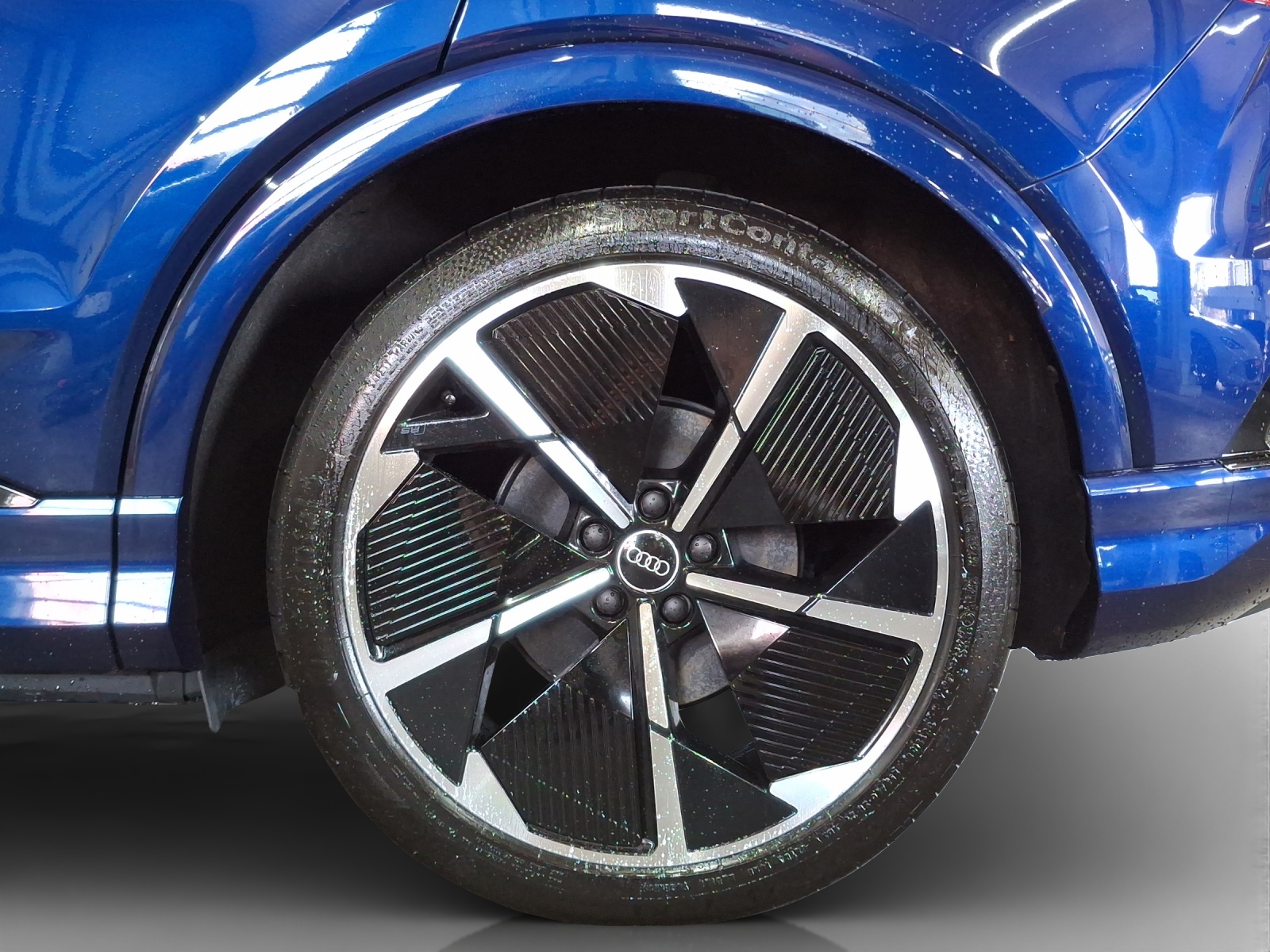 AUDI Q4 Sportback e-tron 50 quattro-image-13