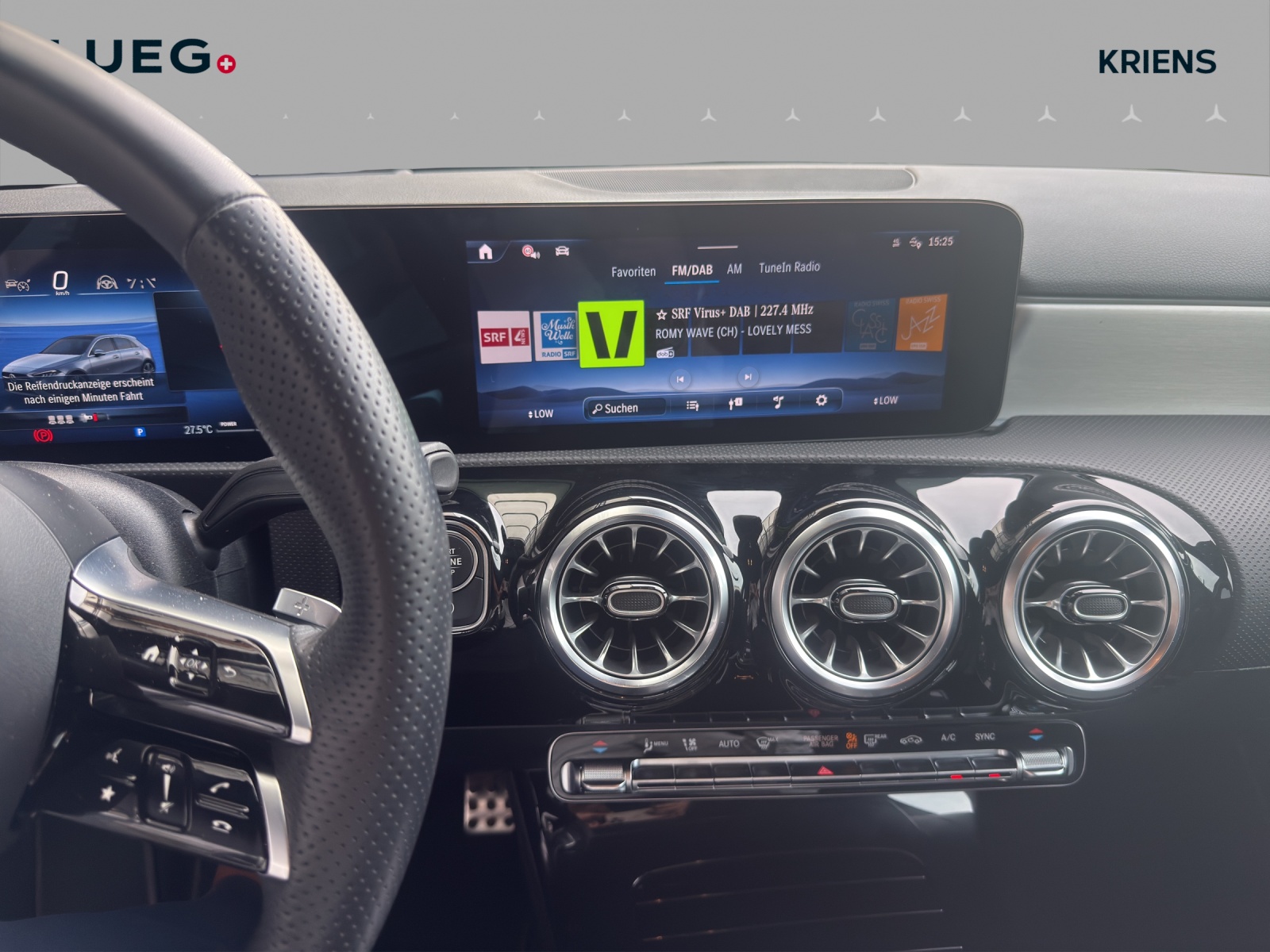 MERCEDES-BENZ A 250 4M - AMG / DISTRONIC / 360 Grad Kamera / Head-Up Display-image-10