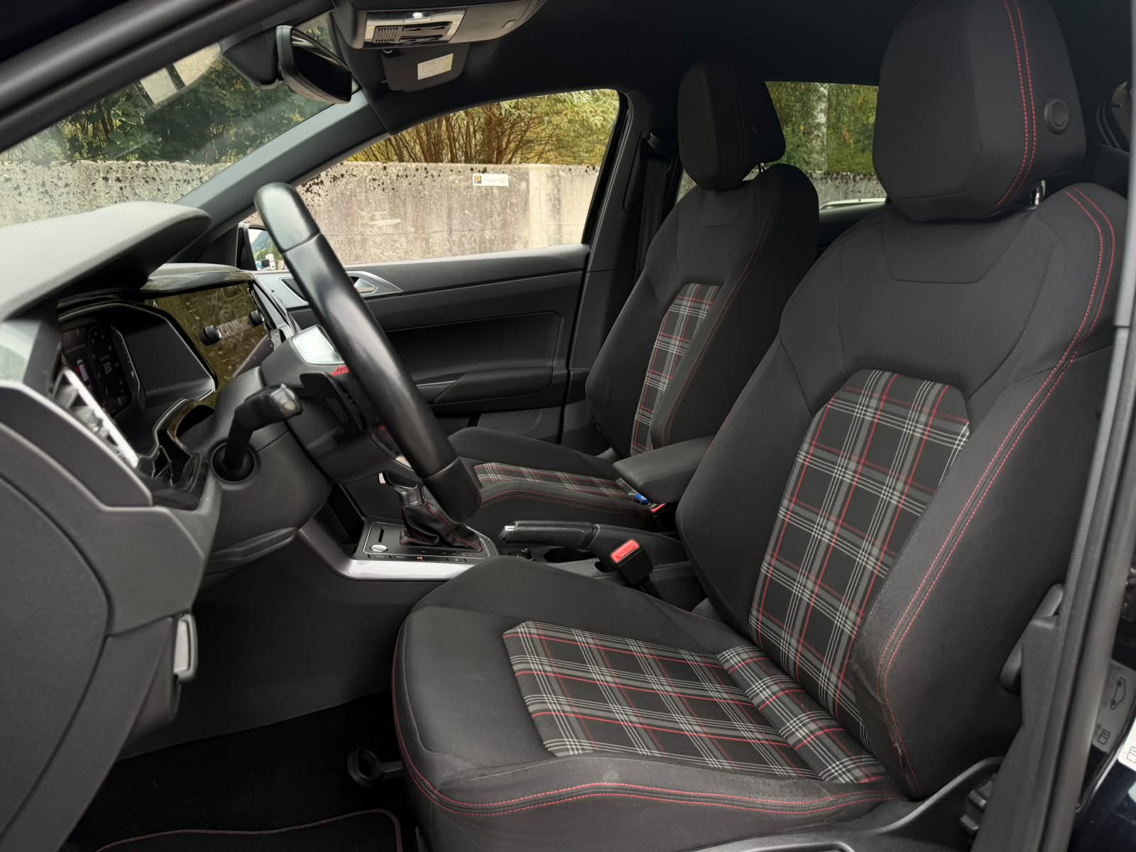 VW Polo 2.0 TSI GTI DSG-image-6