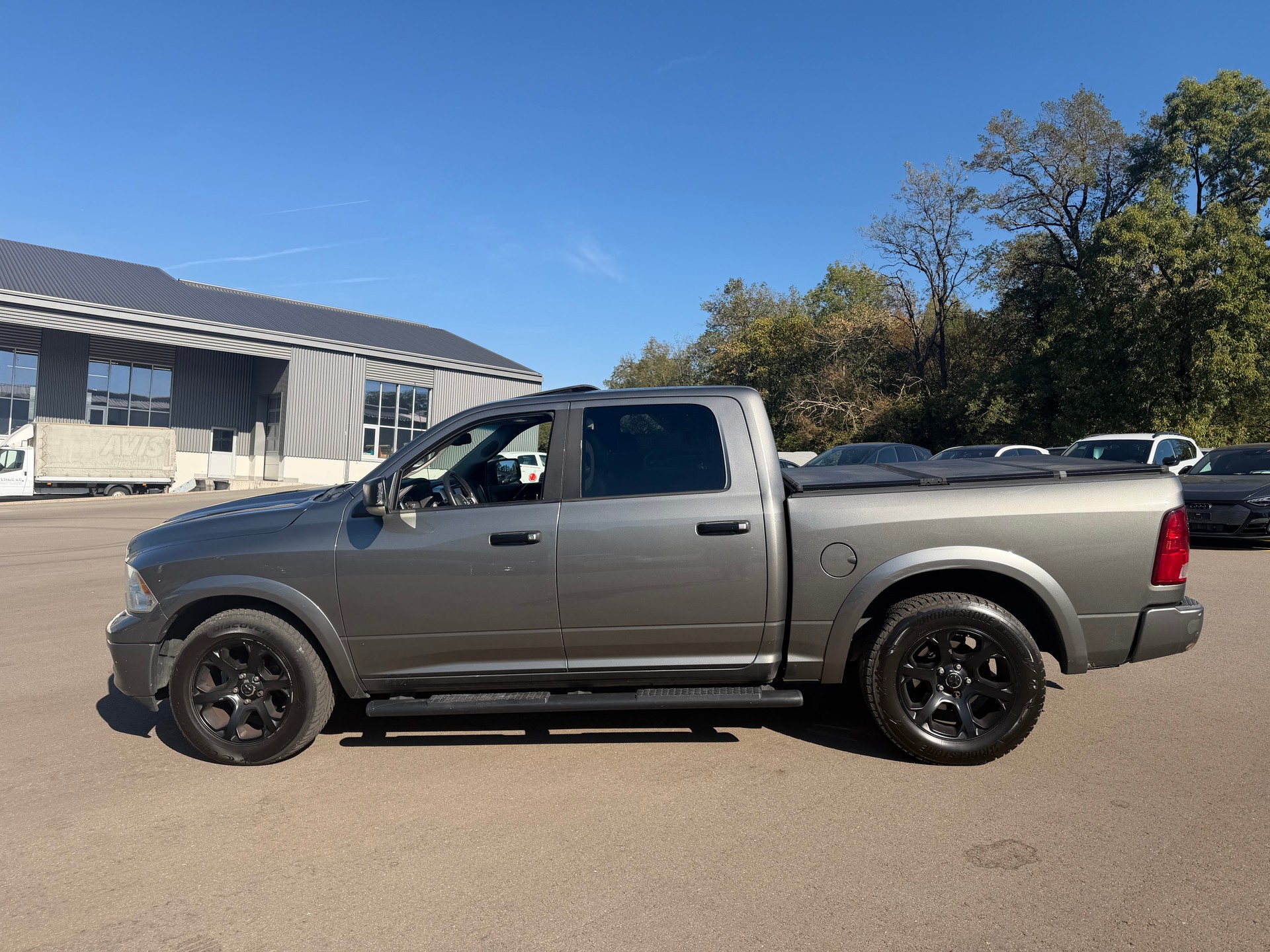 DODGE Ram 1500 Laremie Hemi 5.7 V8-image-8