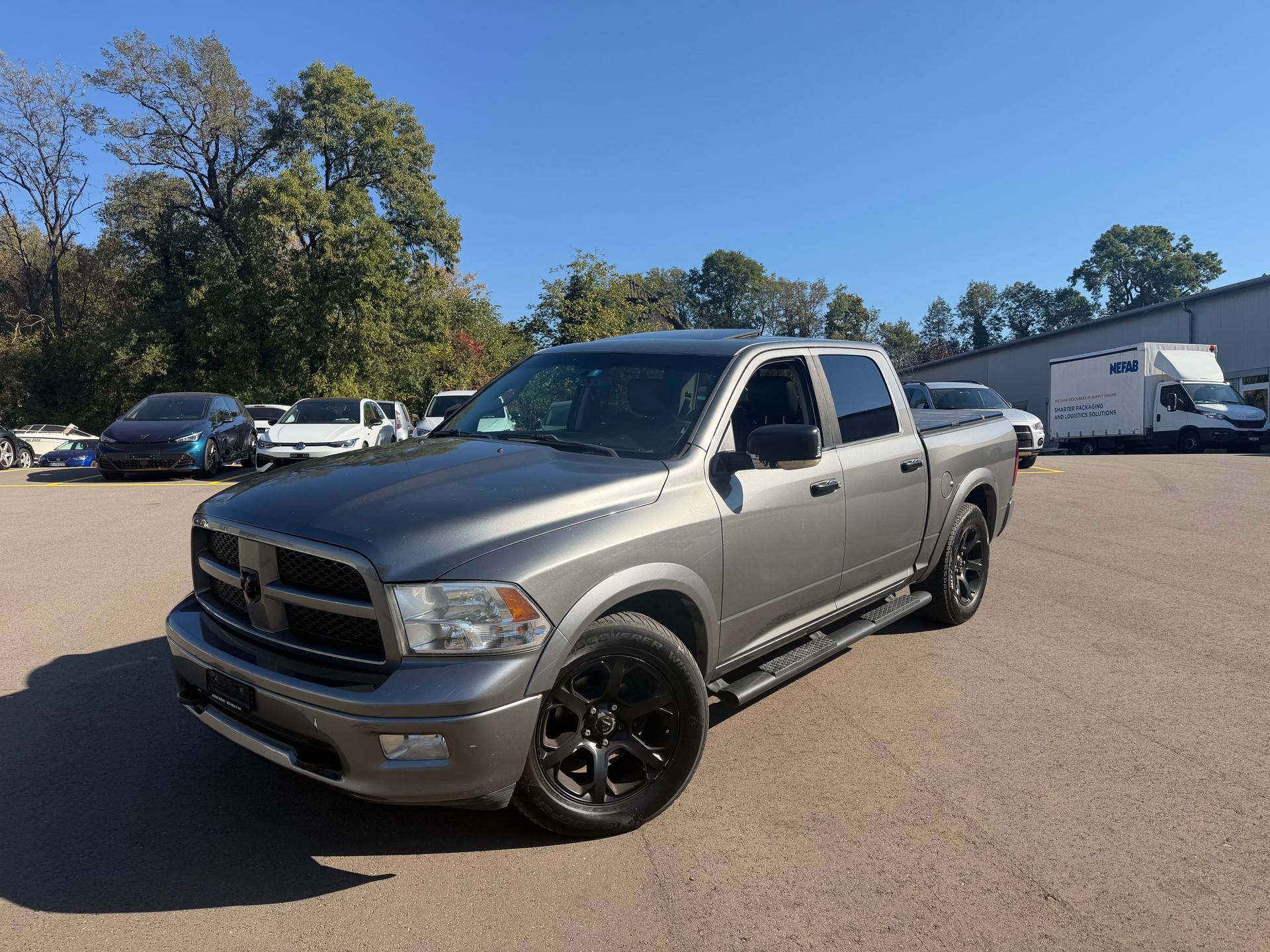 DODGE Ram 1500 Laremie Hemi 5.7 V8-image-0