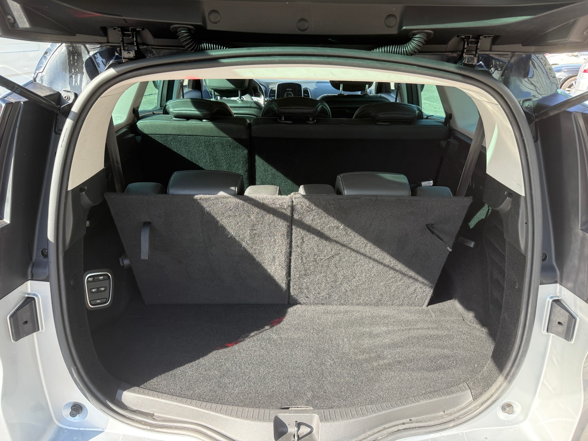 RENAULT Grand Scénic 1.5 dCi Bose EDC-image-6