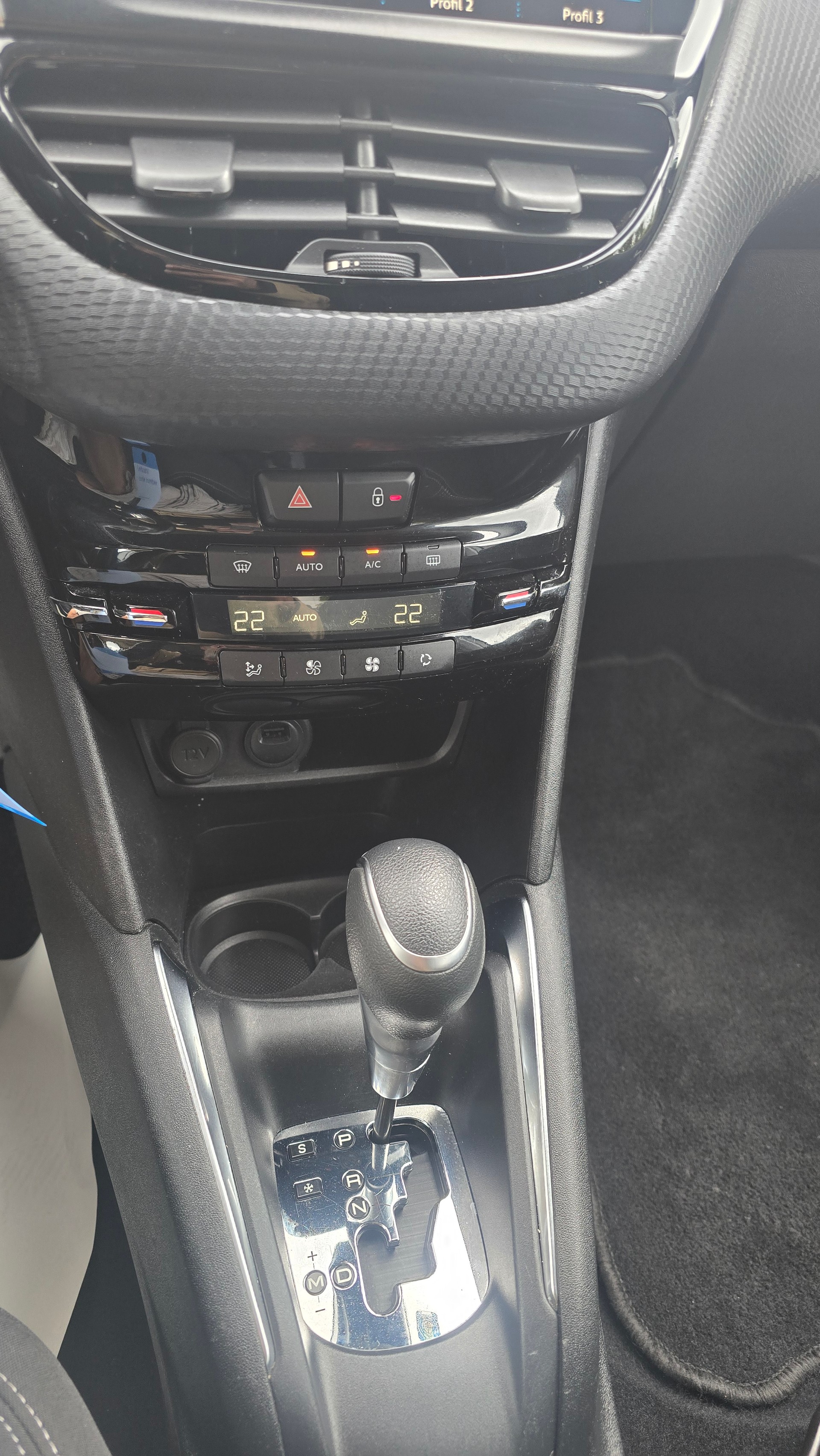 PEUGEOT 208 1.2 PureTech Tech Edition EAT6, Zahnriemen neu-image-17