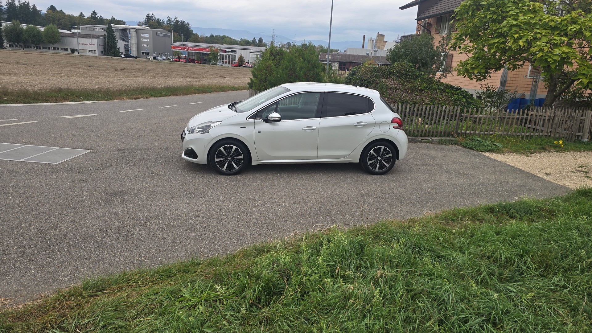 PEUGEOT 208 1.2 PureTech Tech Edition EAT6, Zahnriemen neu-image-9