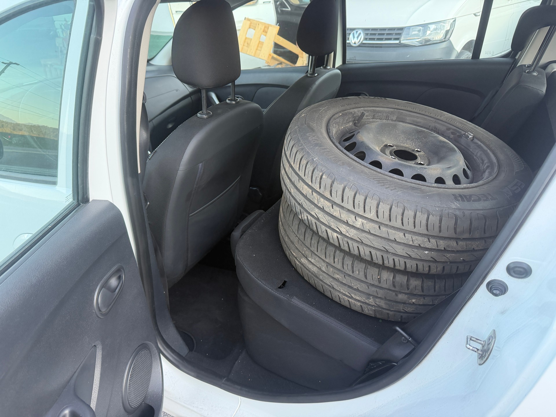 DACIA Sandero 0.9 Lauréate-image-8