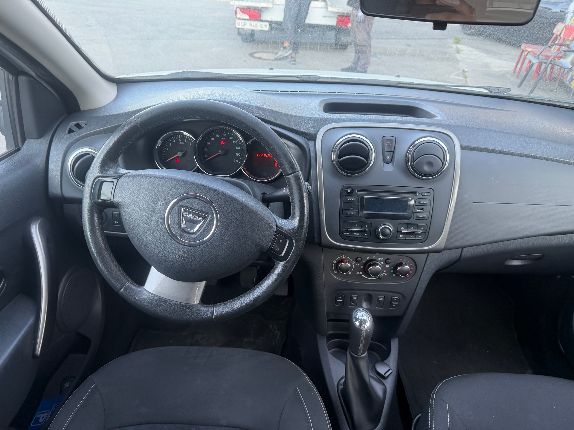 DACIA Sandero 0.9 Lauréate-image-9