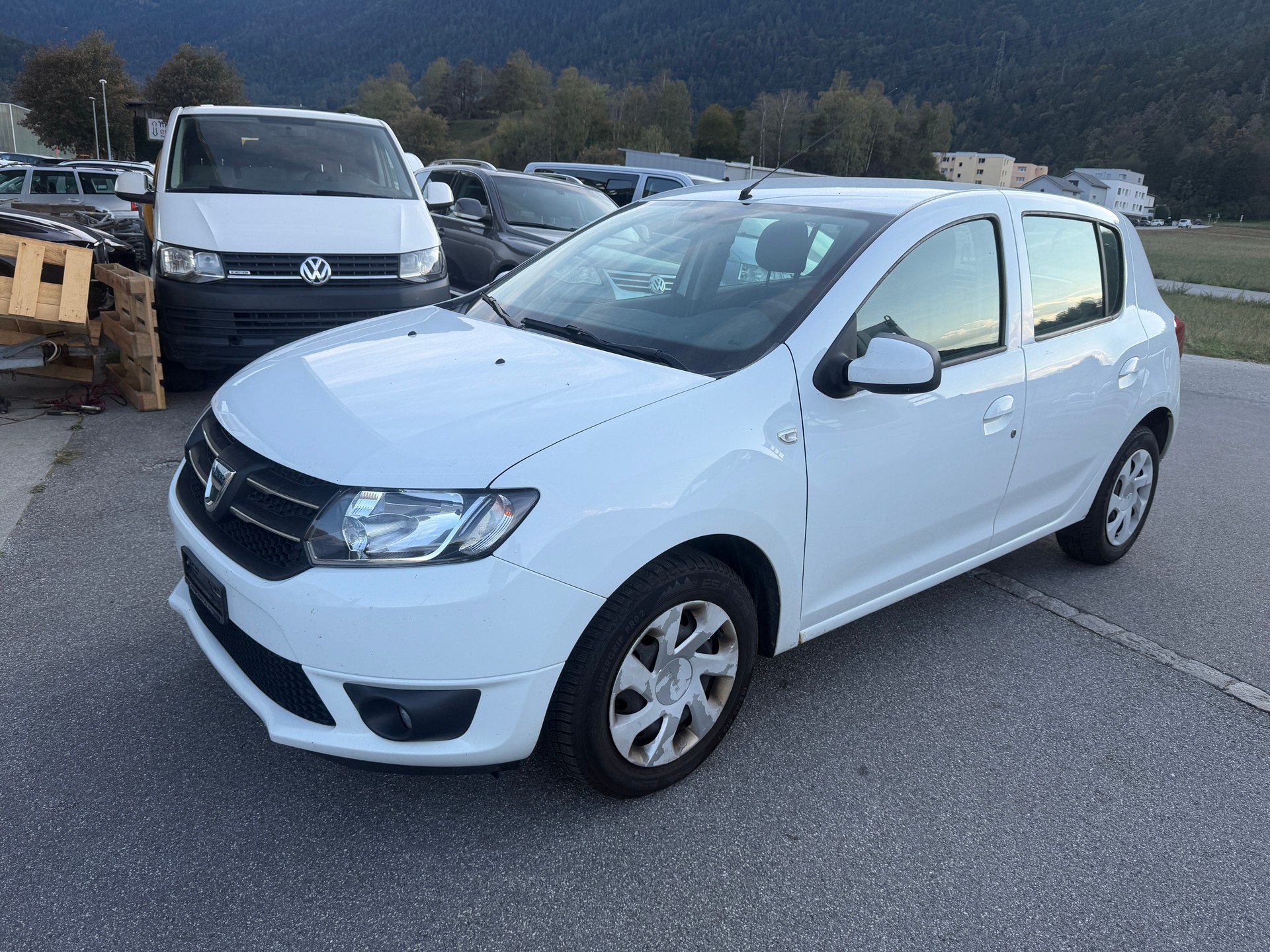 DACIA Sandero 0.9 Lauréate-image-1