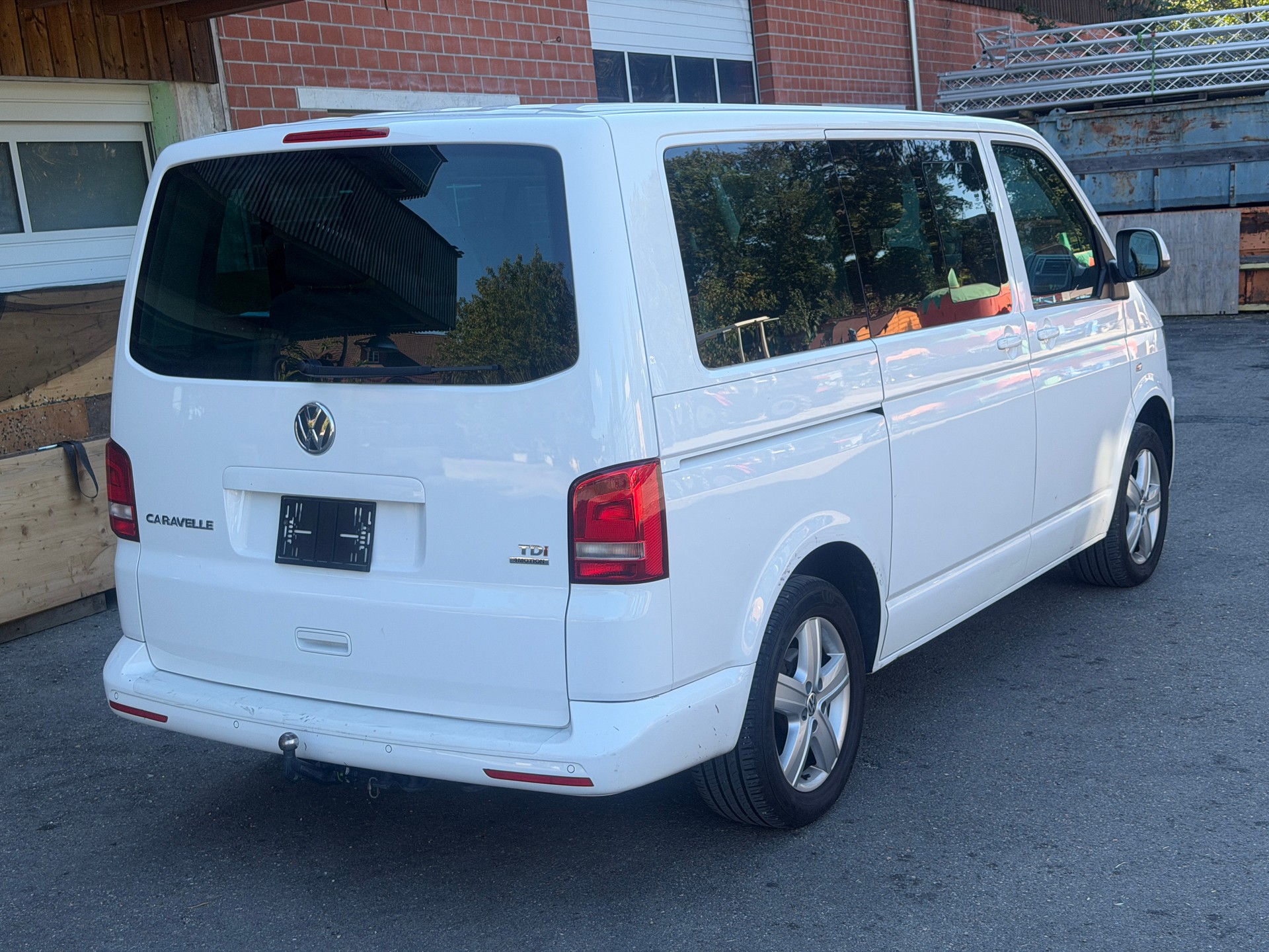 VW T5 Caravelle Comfortline 2.0 TDI CR 4Motion-image-4