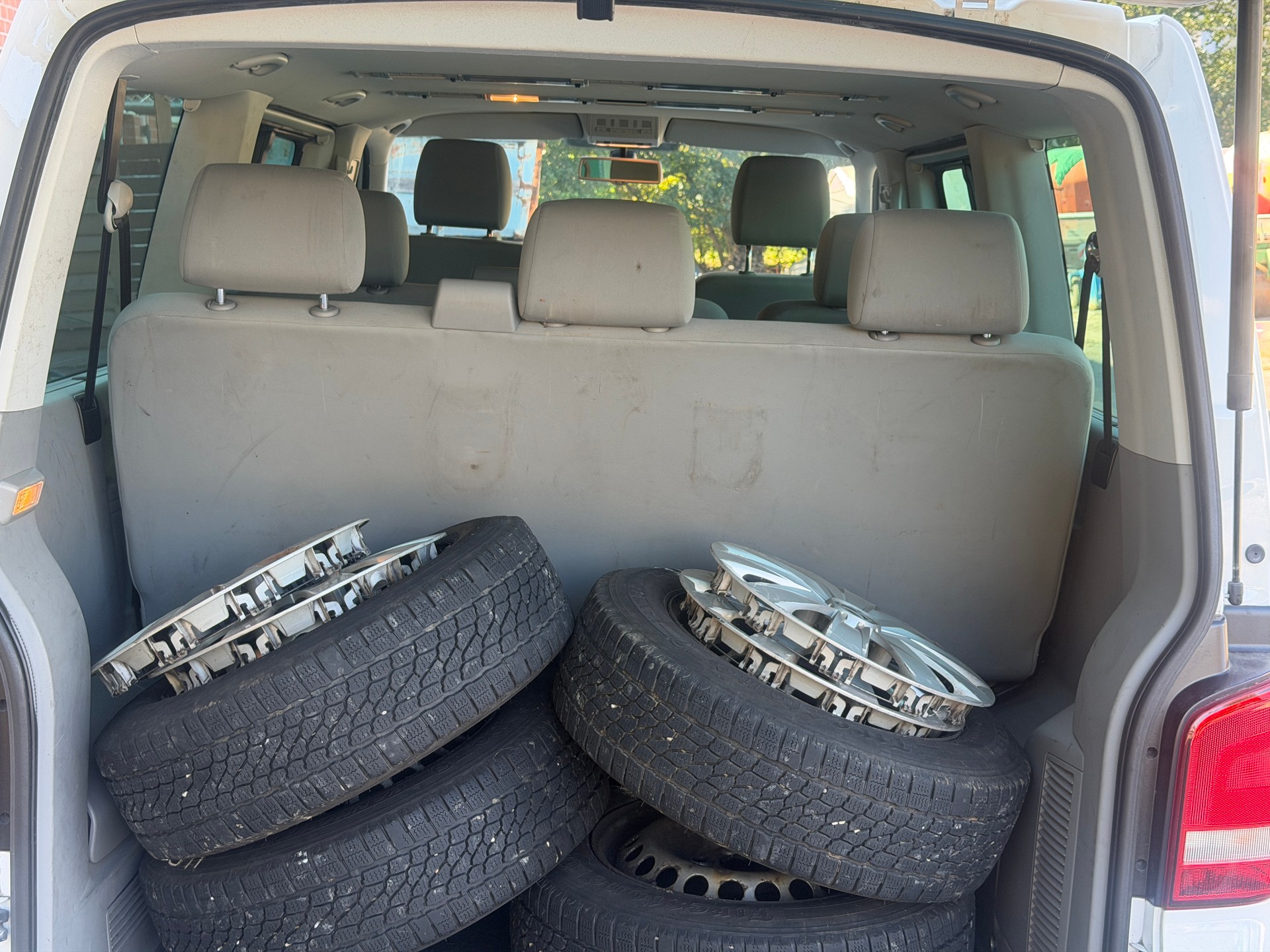 VW T5 Caravelle Comfortline 2.0 TDI CR 4Motion-image-6