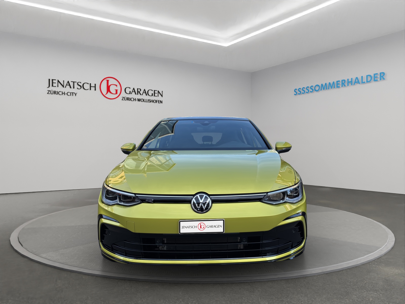 VW Golf VIII 1.5 eTSI R-Line DSG-image-4