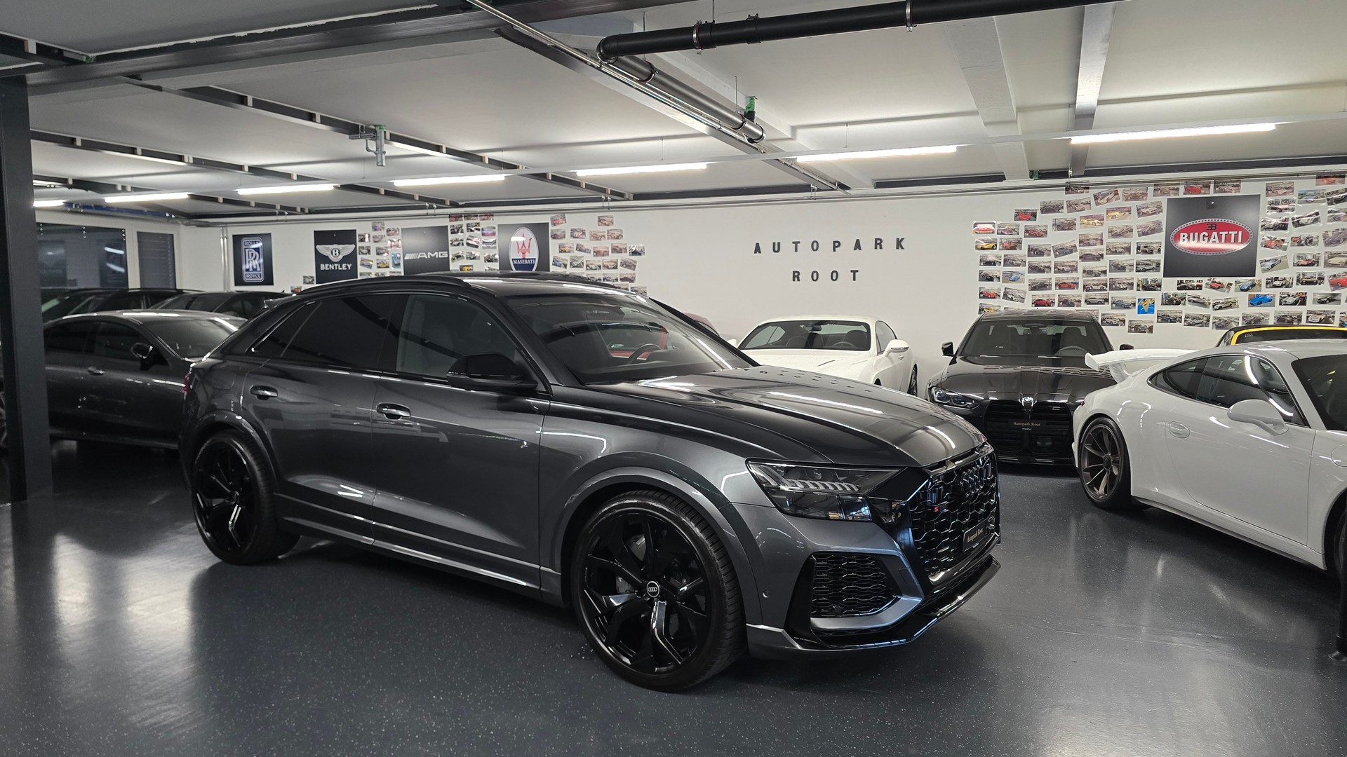 AUDI RSQ8 quattro tiptronic-image-0