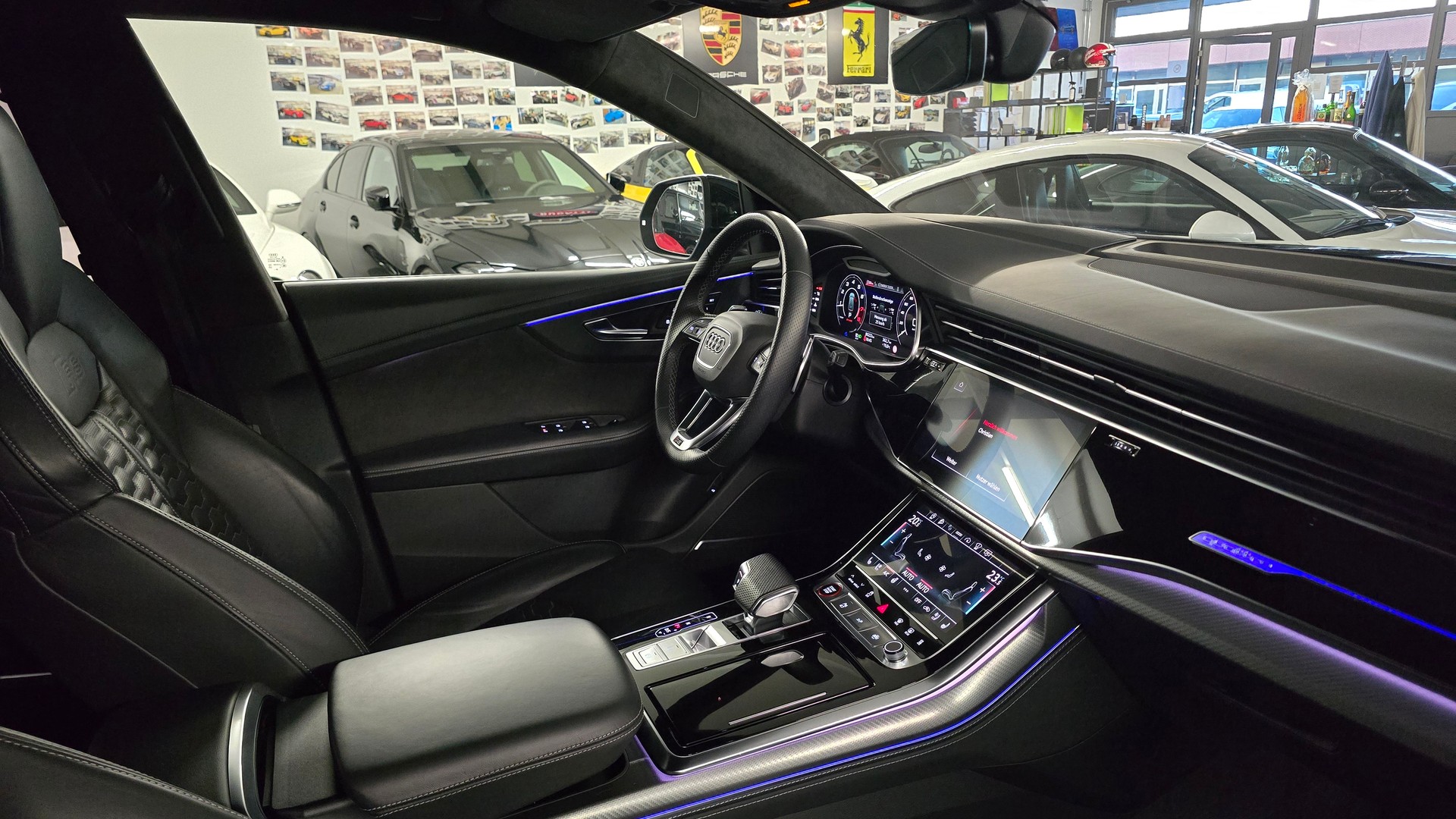 AUDI RSQ8 quattro tiptronic-image-18