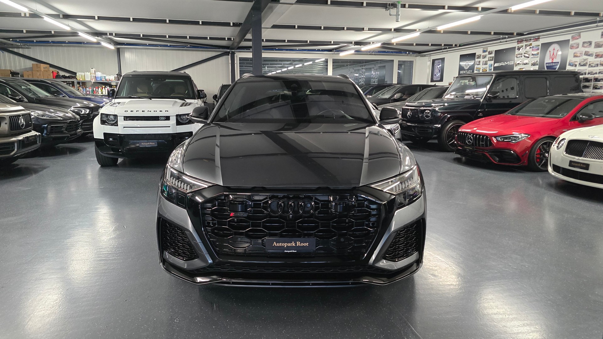 AUDI RSQ8 quattro tiptronic-image-2