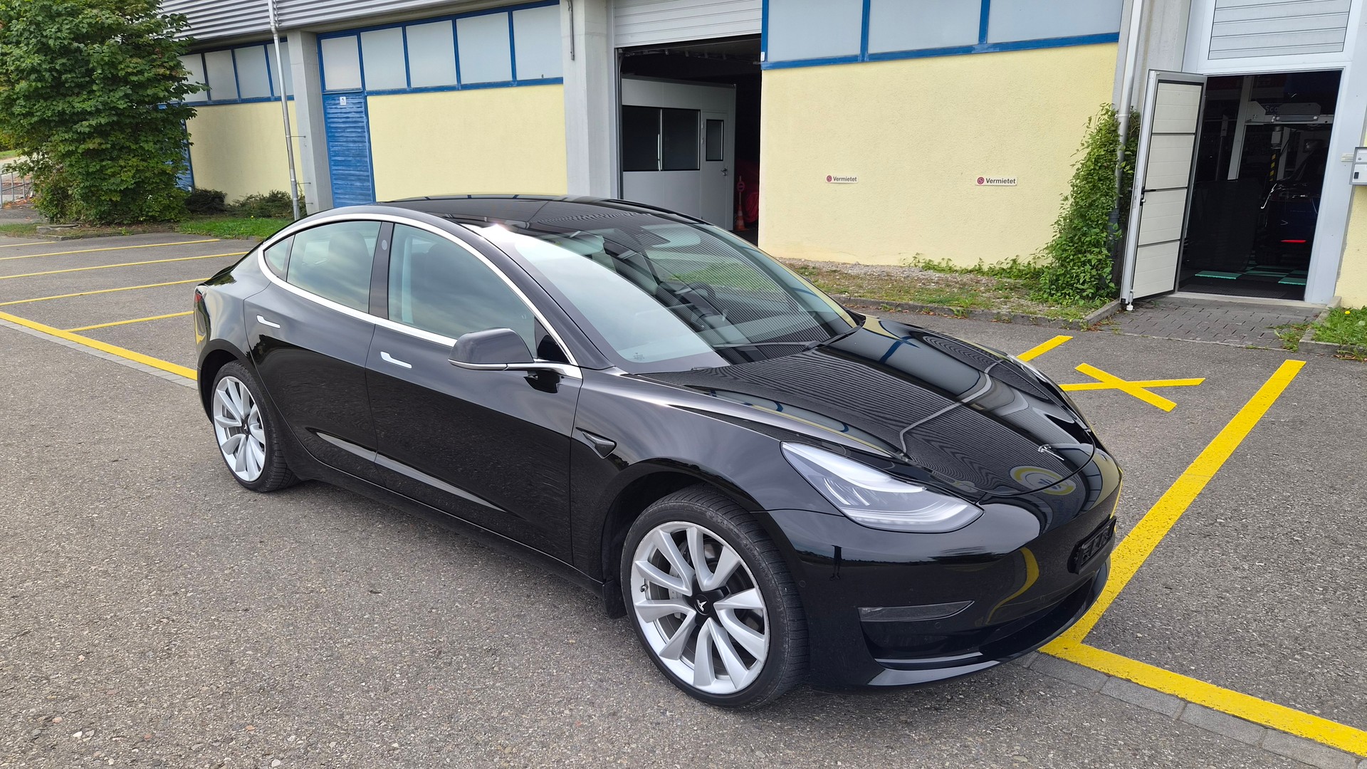 TESLA Model 3 Stealth-Performance, Rarität!-image-2