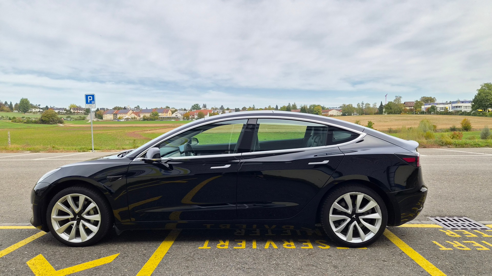 TESLA Model 3 Stealth-Performance, Rarität!-image-7