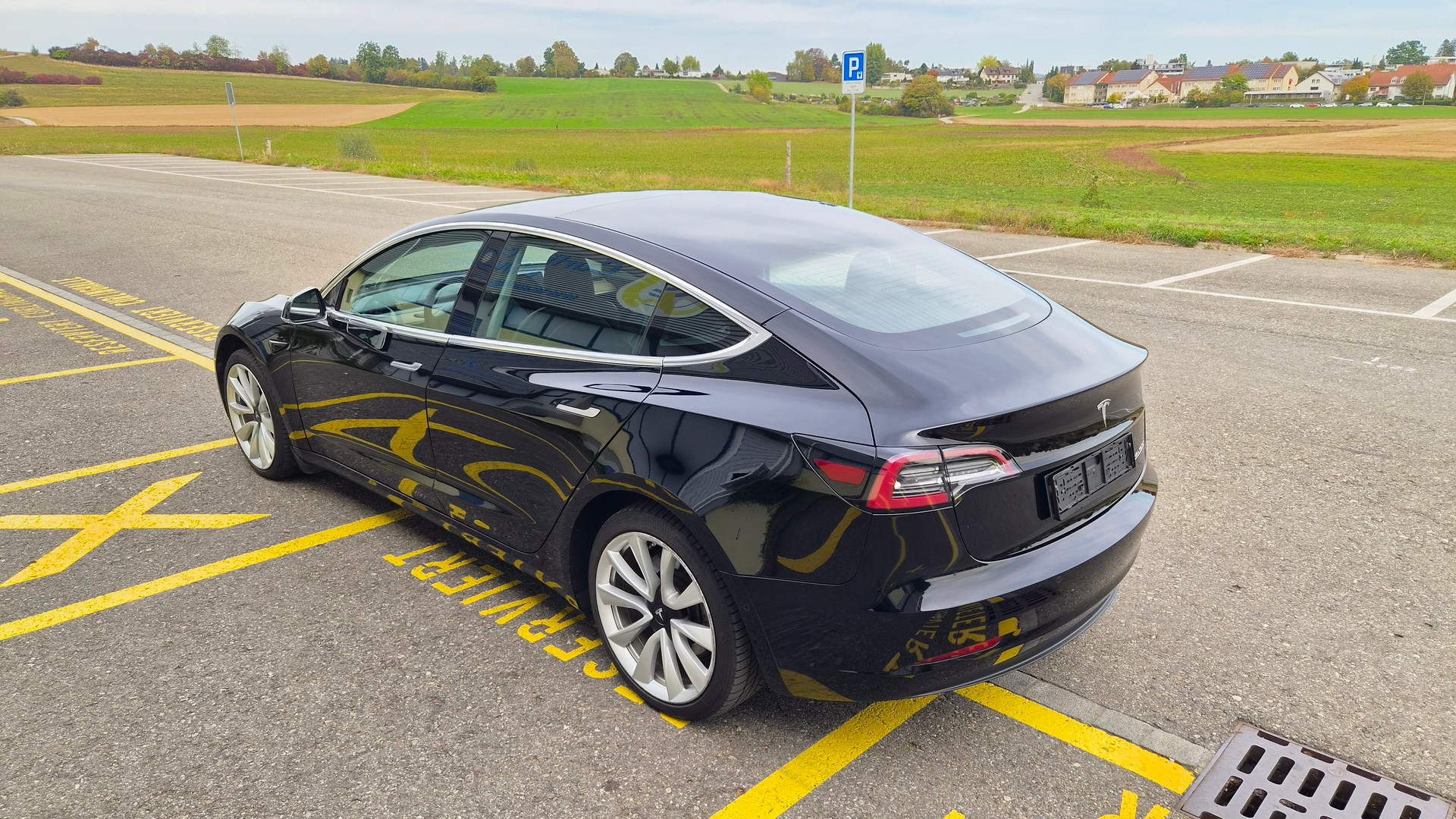 TESLA Model 3 Stealth-Performance, Rarität!-image-6