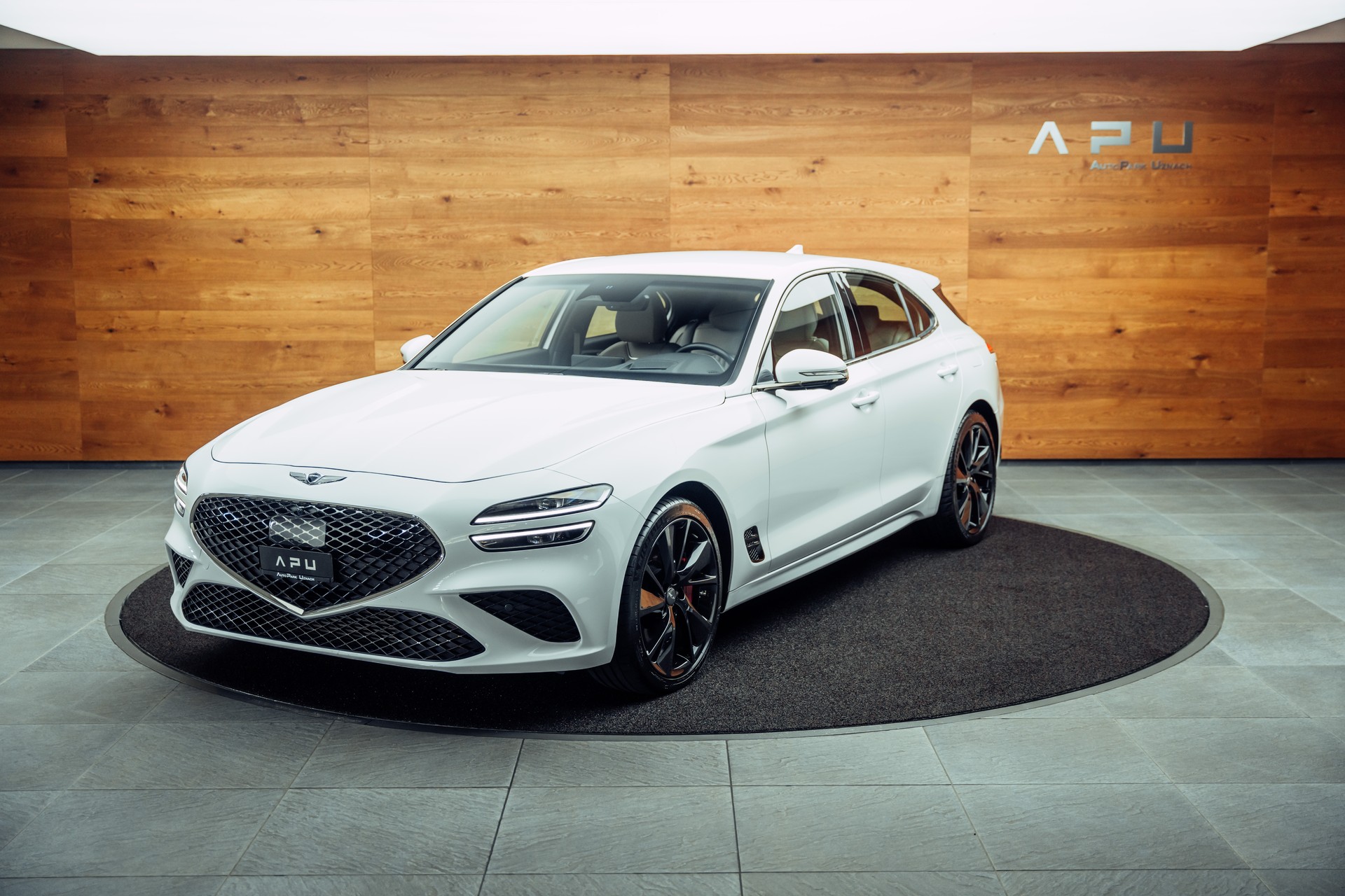 GENESIS G70 Shooting Brake 2.2 CRDI Sport AT8 AWD-image-3