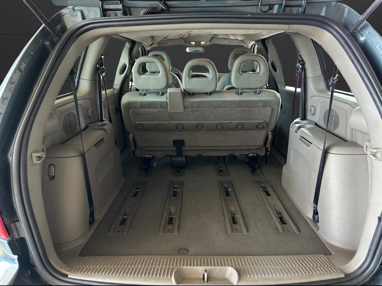 CHRYSLER Voyager 2.8 CRD SE Swiss Edition PLUS Automatic-image-8