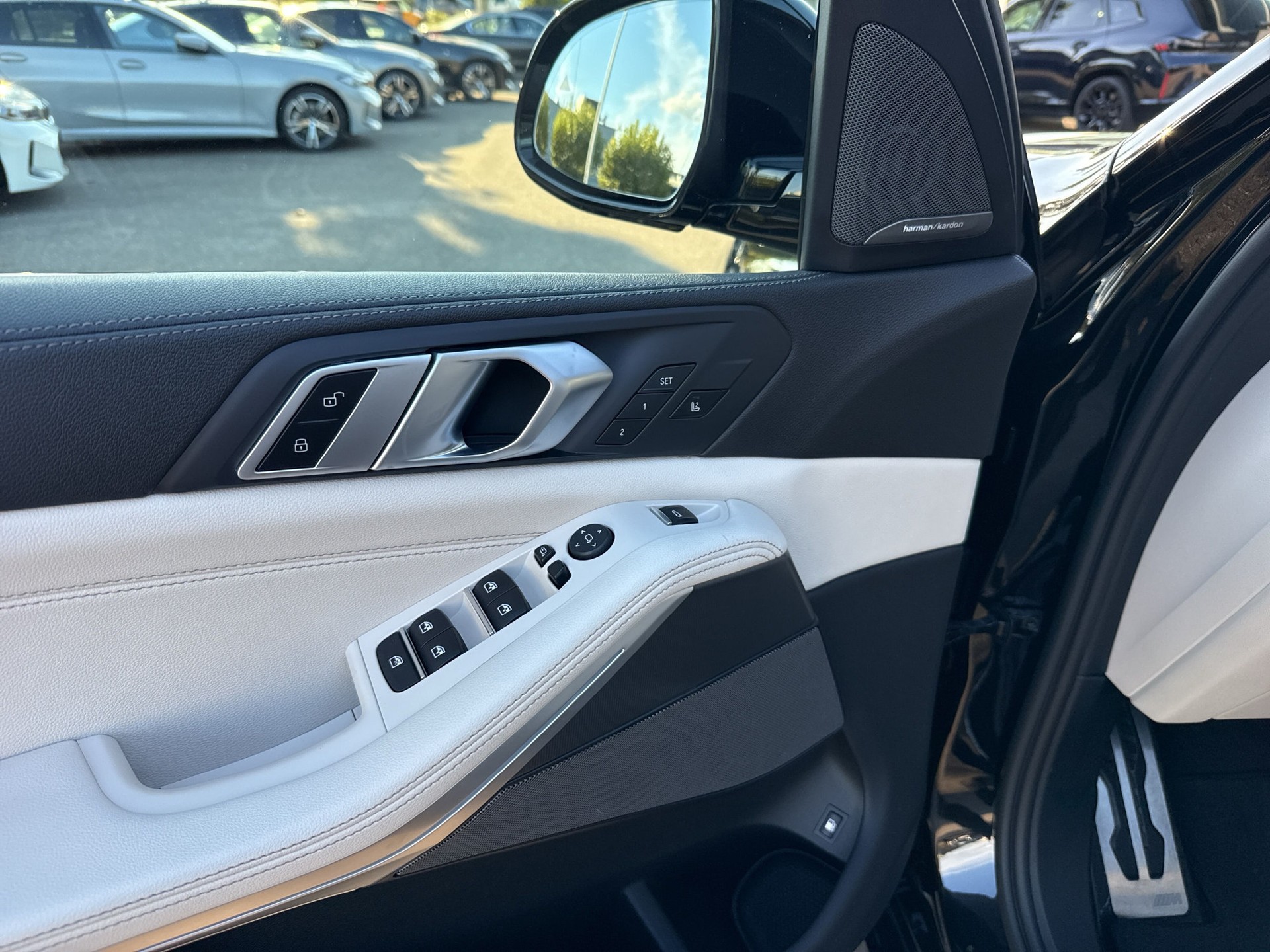 BMW X5 xDrive45e M Sport Steptronic-image-16