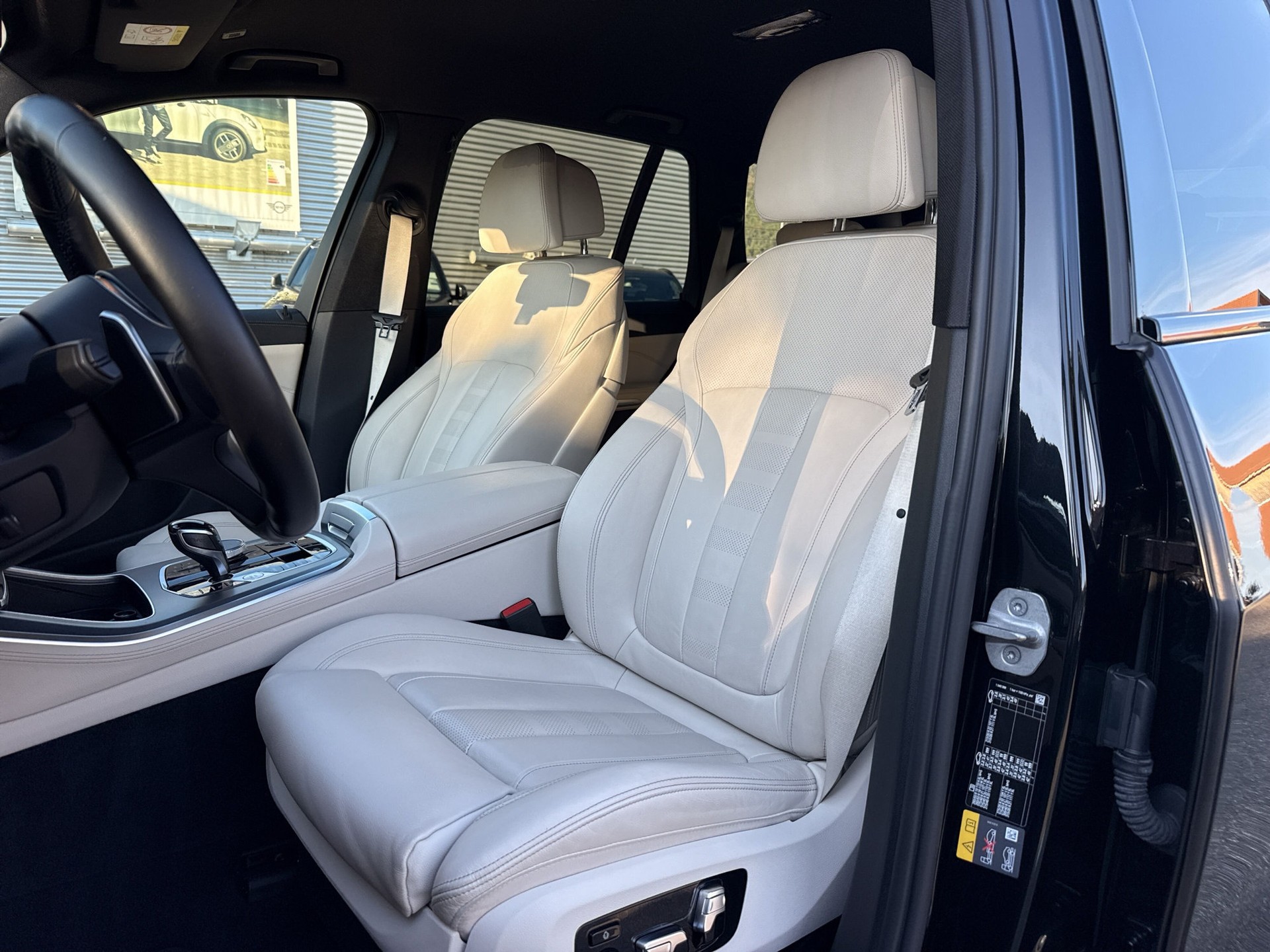 BMW X5 xDrive45e M Sport Steptronic-image-9