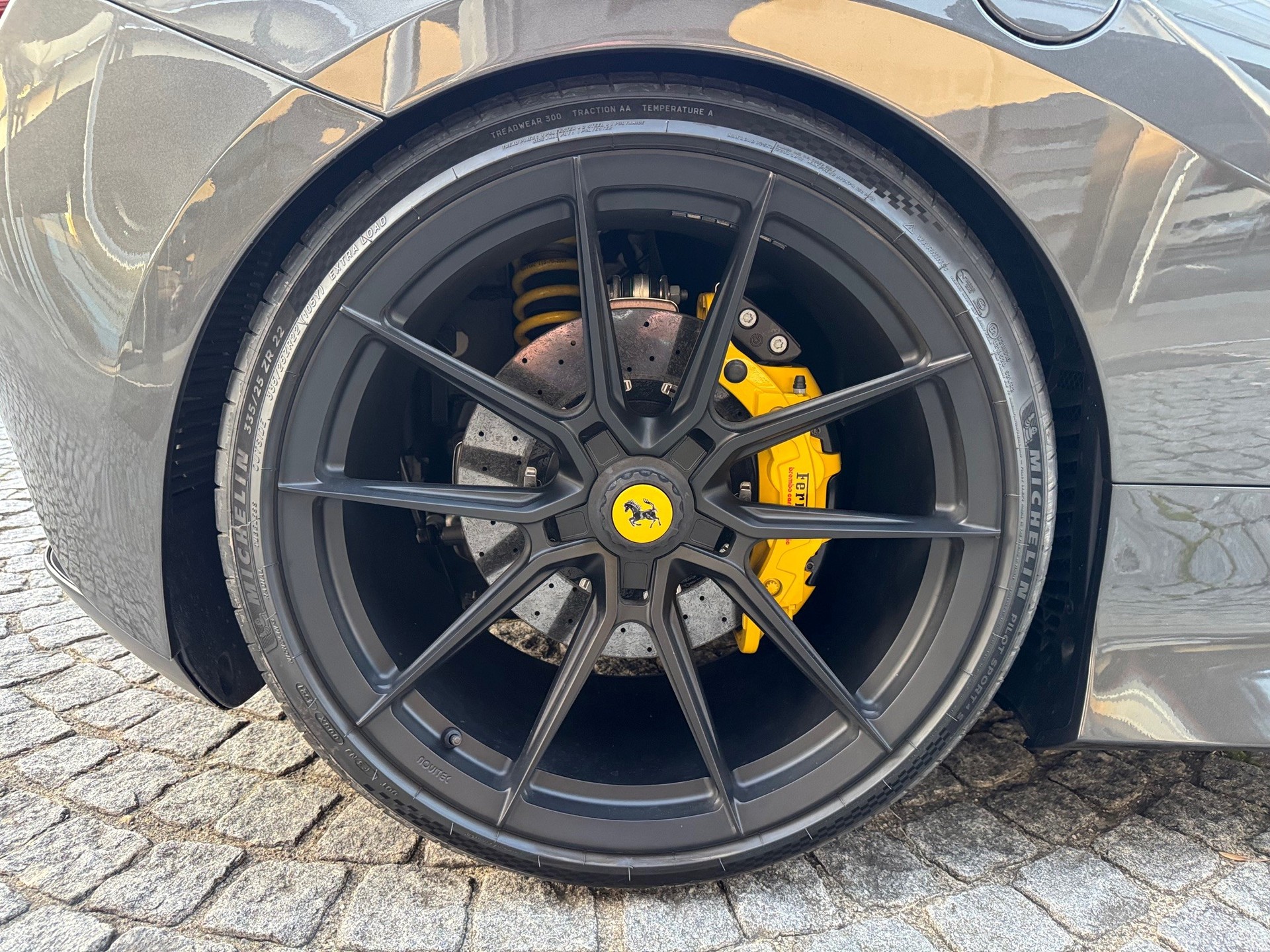 FERRARI F8 Spider-image-14