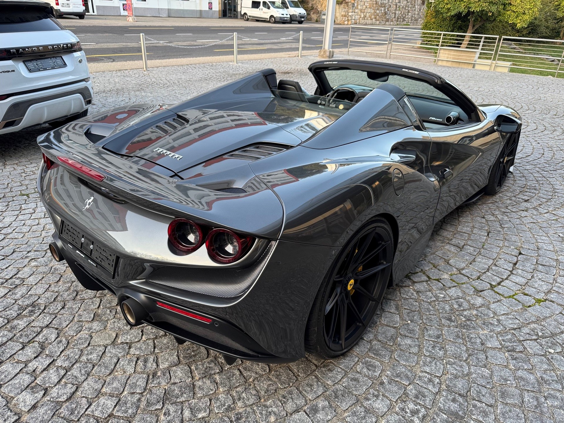 FERRARI F8 Spider-image-11