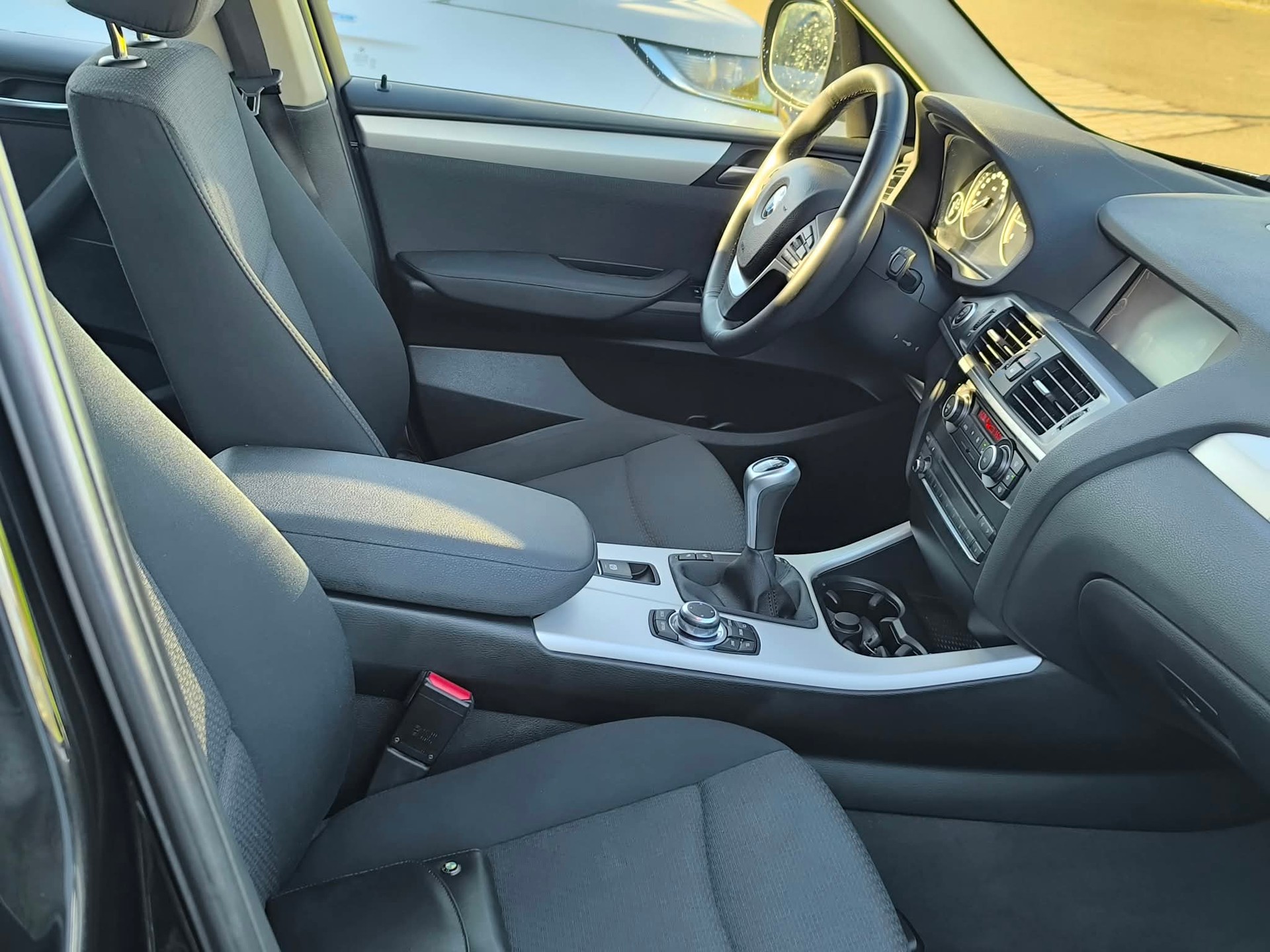 BMW X3 xDrive 20d-image-7