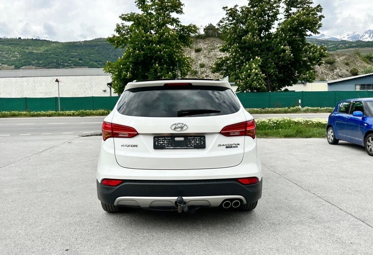 HYUNDAI Santa Fe 2.2 CRDI Premium 4WD Automatic-image-7
