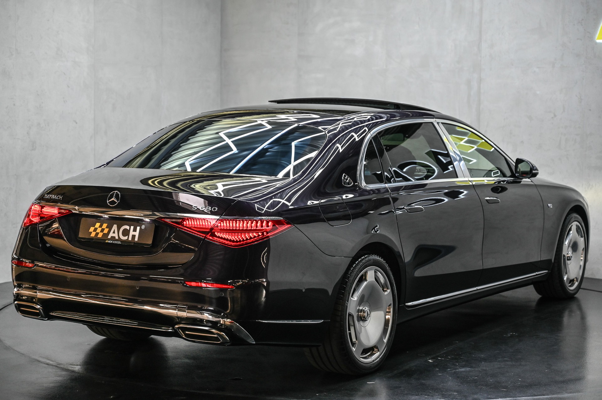 MERCEDES-BENZ S 680 Maybach V12 4matic 9G-Tronic-image-8