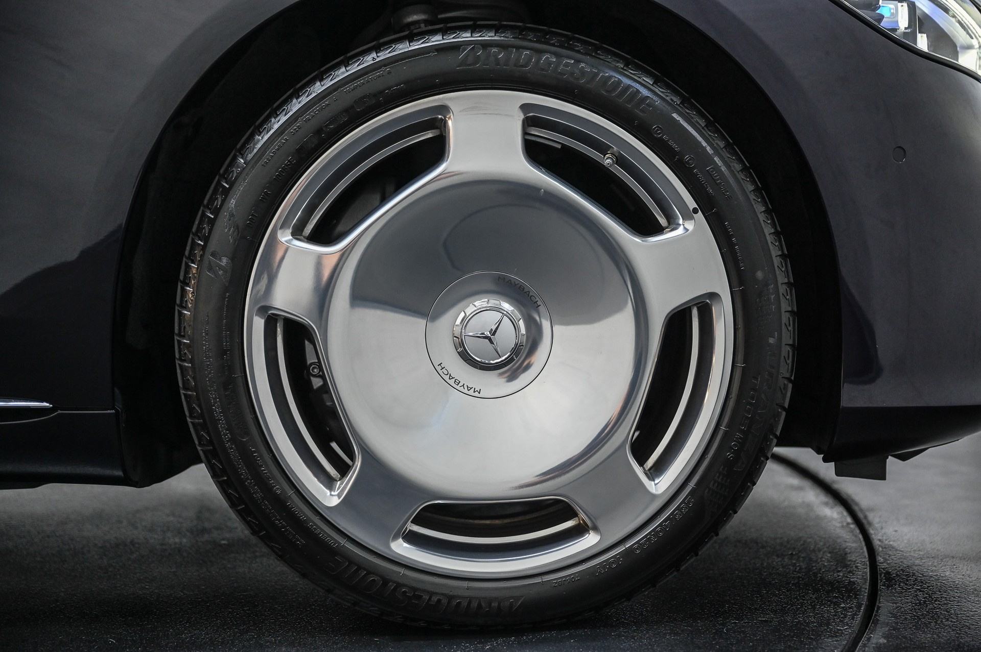 MERCEDES-BENZ S 680 Maybach V12 4matic 9G-Tronic-image-14
