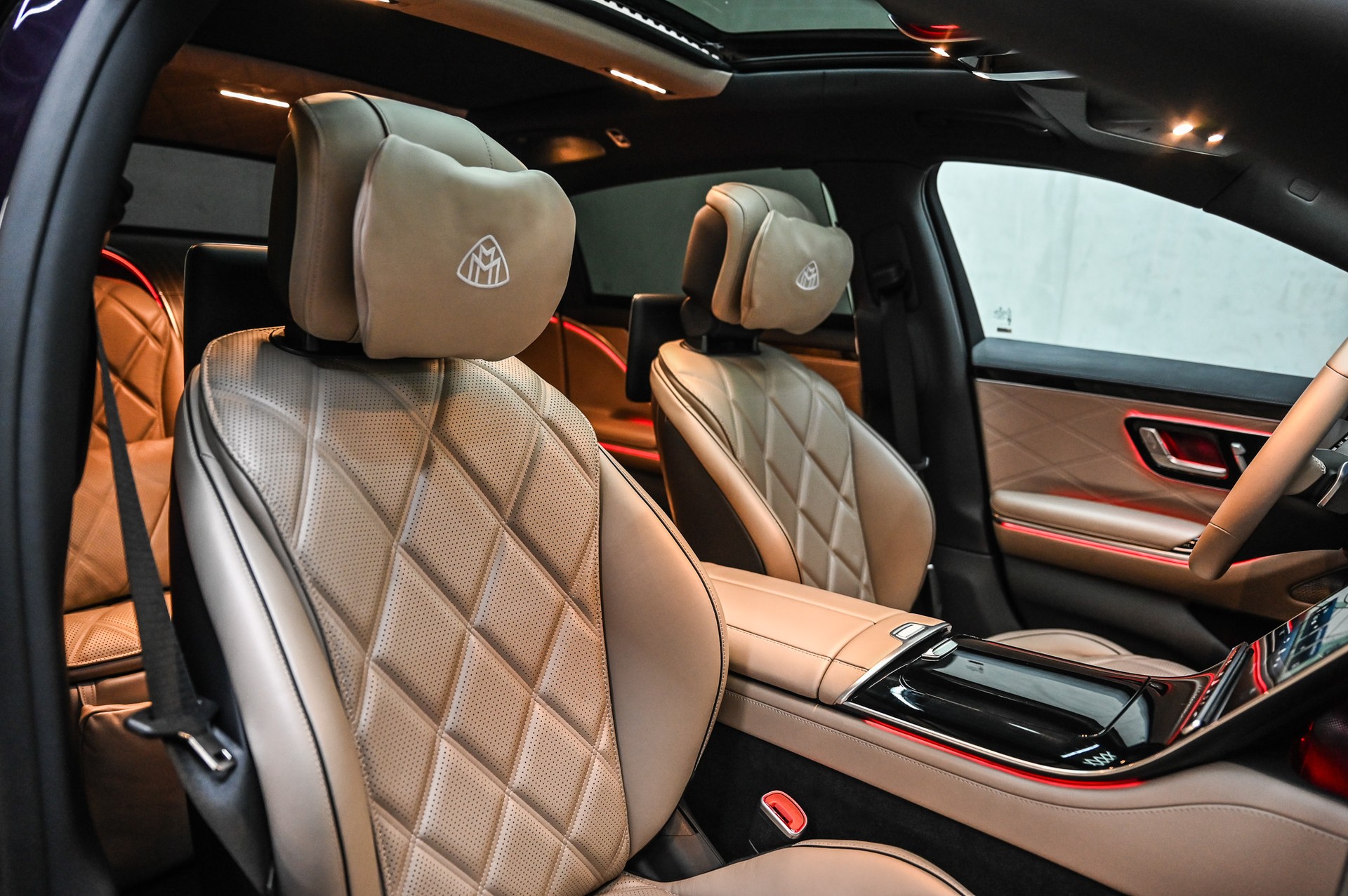 MERCEDES-BENZ S 680 Maybach V12 4matic 9G-Tronic-image-37