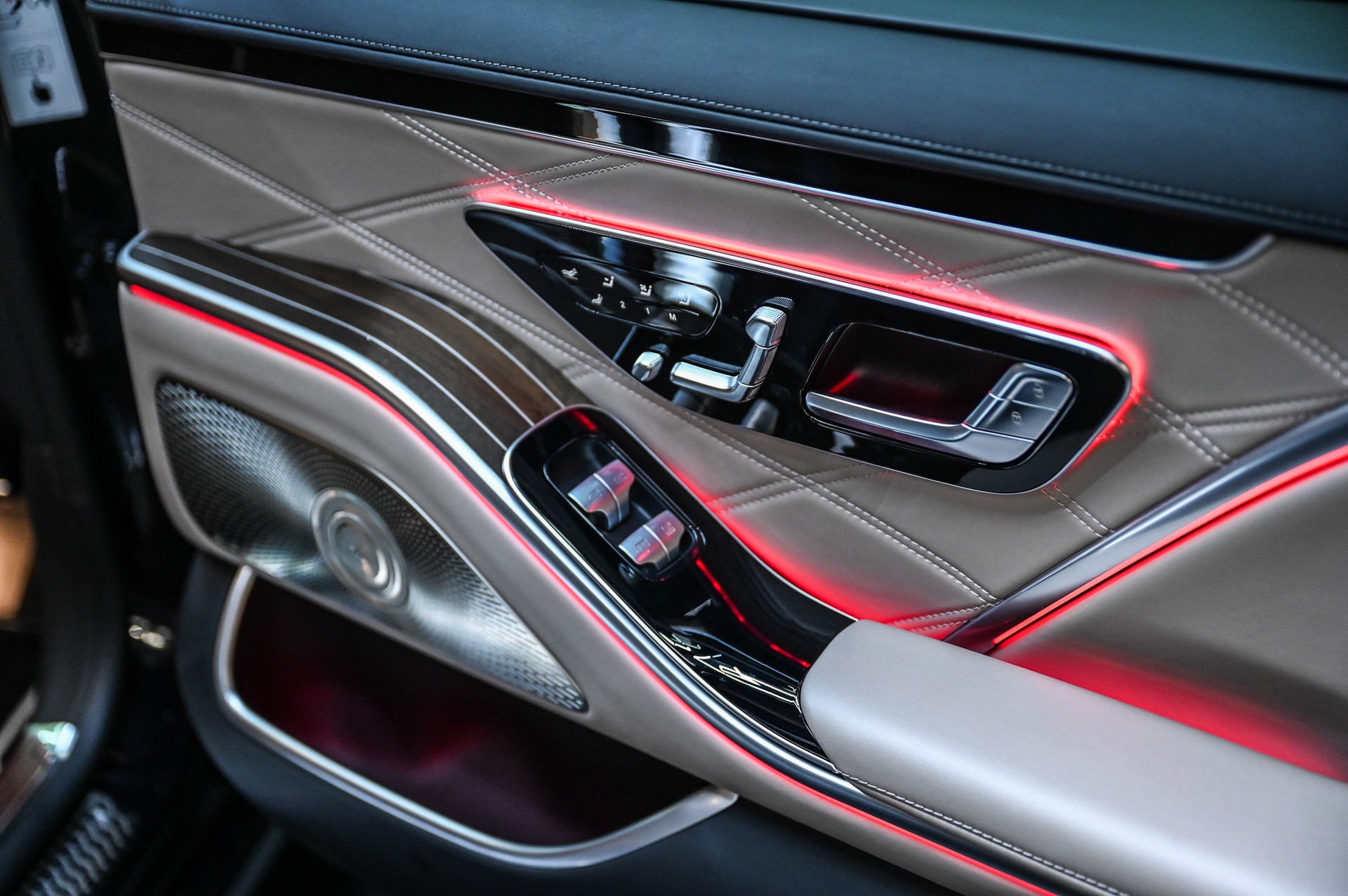 MERCEDES-BENZ S 680 Maybach V12 4matic 9G-Tronic-image-59