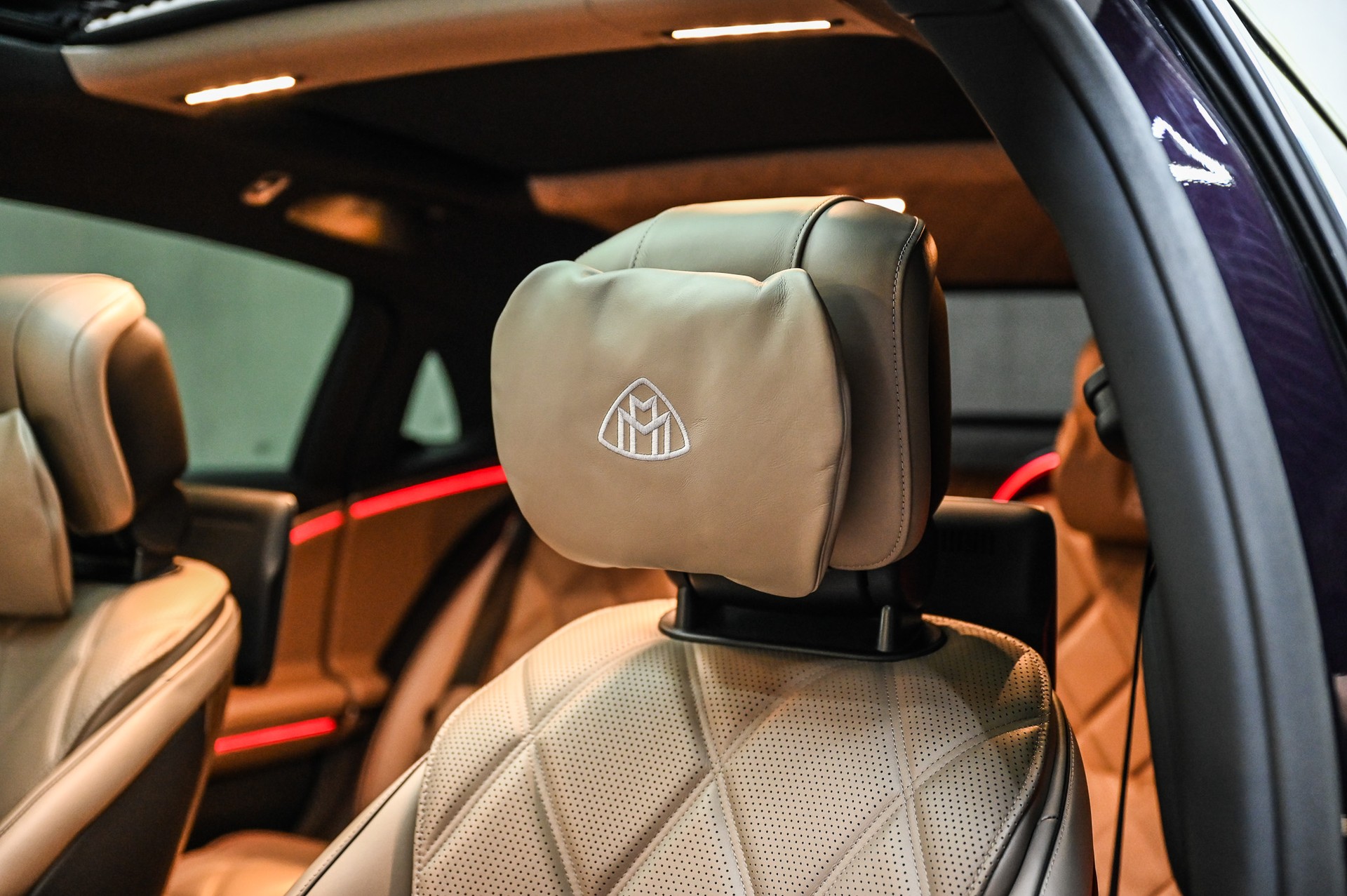 MERCEDES-BENZ S 680 Maybach V12 4matic 9G-Tronic-image-34