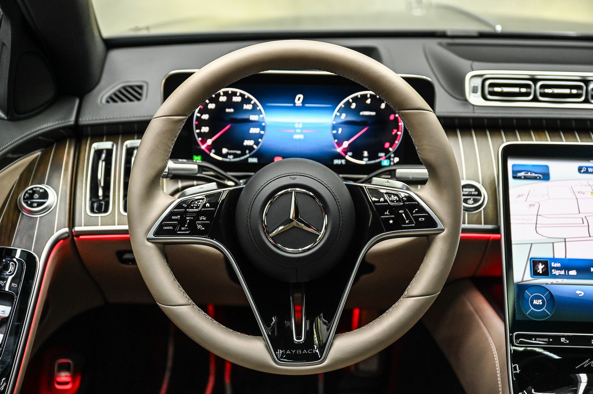 MERCEDES-BENZ S 680 Maybach V12 4matic 9G-Tronic-image-26