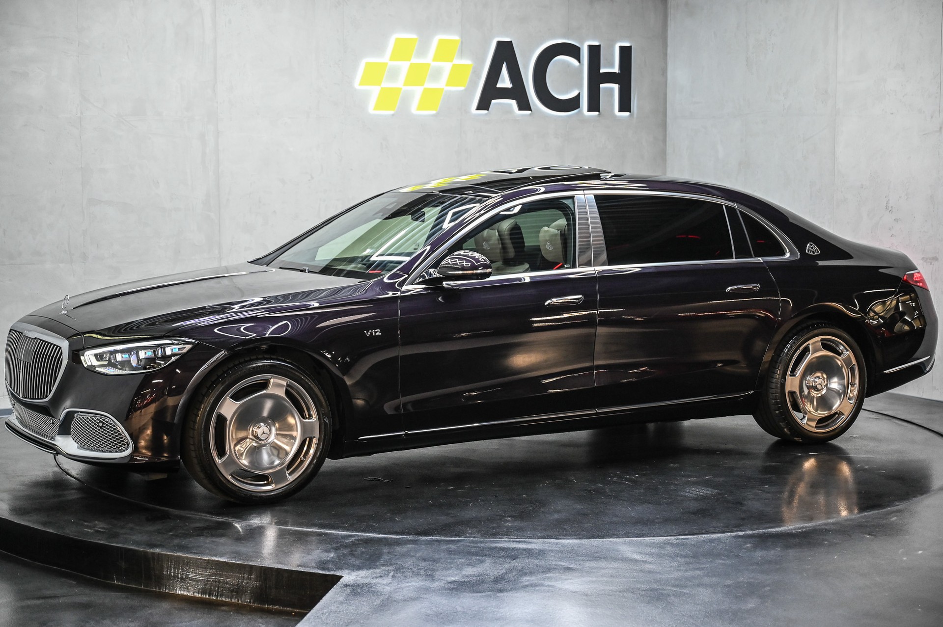 MERCEDES-BENZ S 680 Maybach V12 4matic 9G-Tronic-image-3