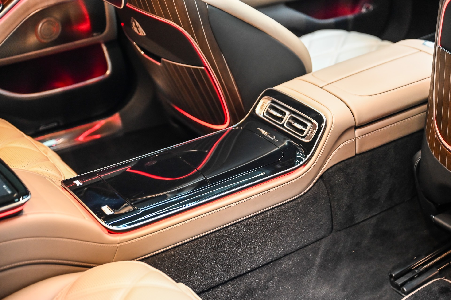 MERCEDES-BENZ S 680 Maybach V12 4matic 9G-Tronic-image-55