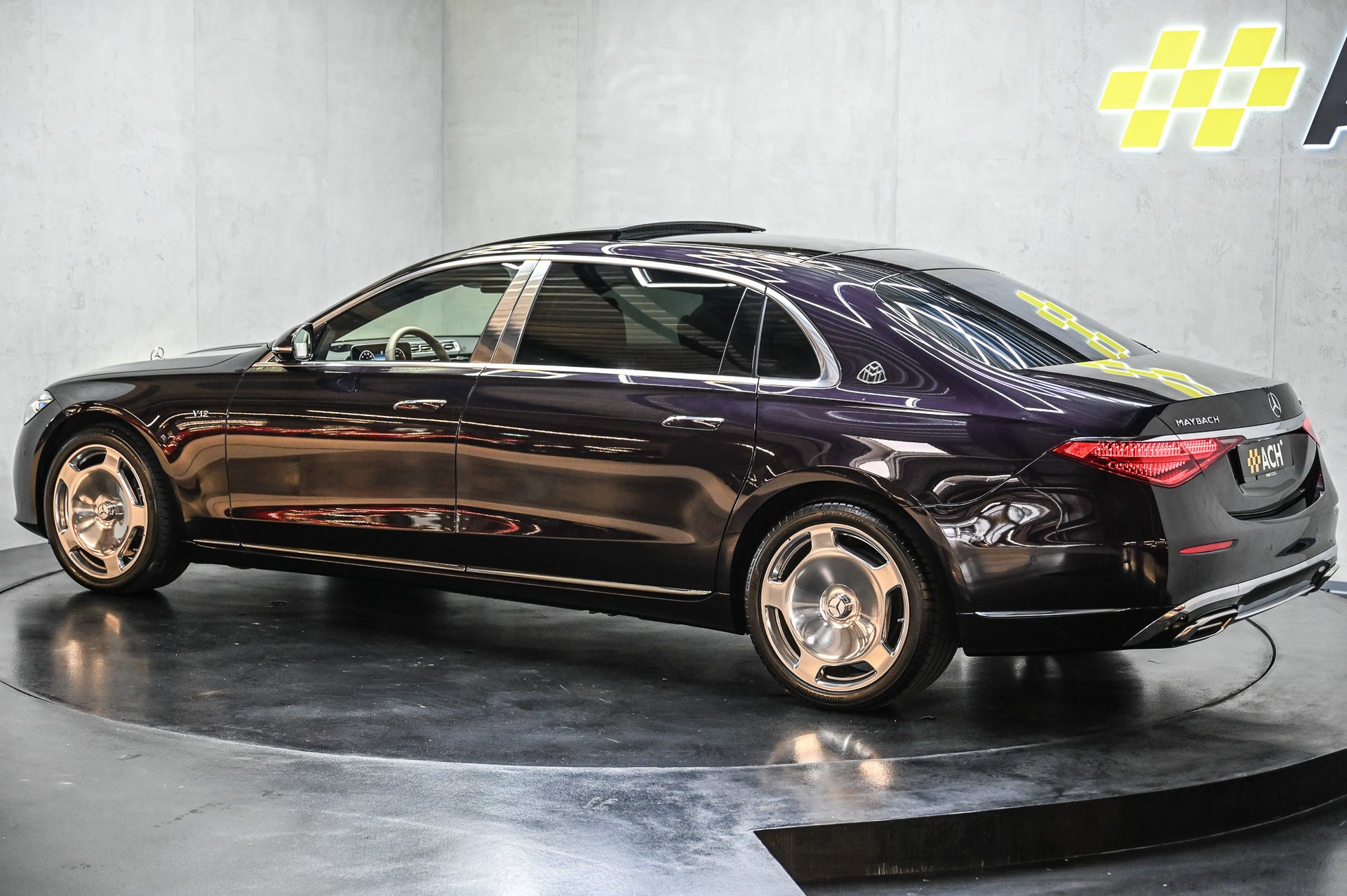 MERCEDES-BENZ S 680 Maybach V12 4matic 9G-Tronic-image-5
