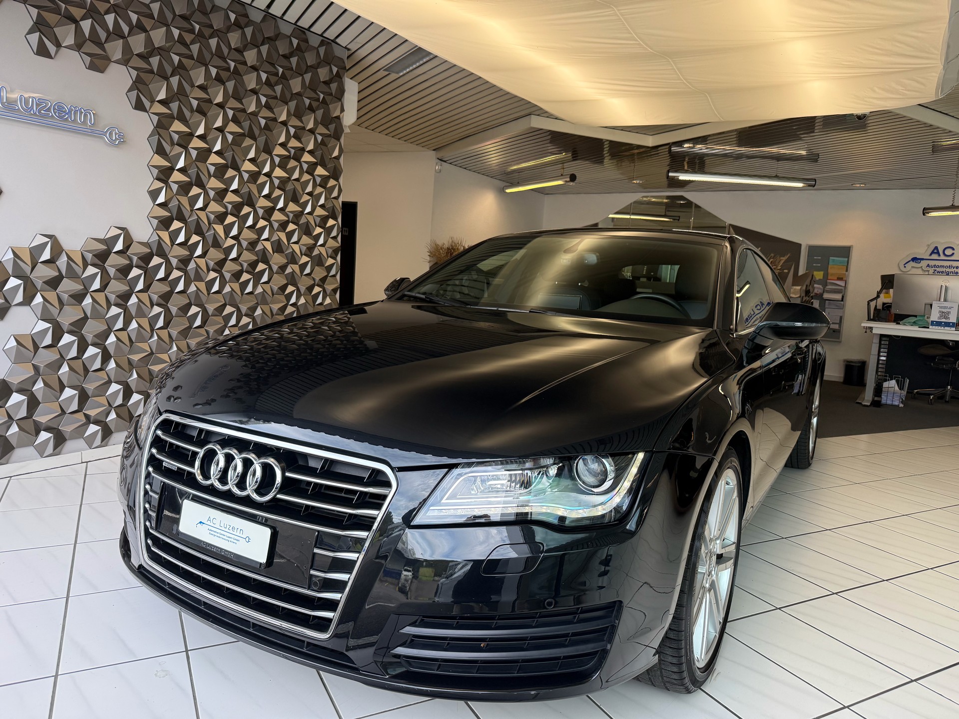 AUDI A7 Sportback 3.0 TDI quattro S-tronic-image-0