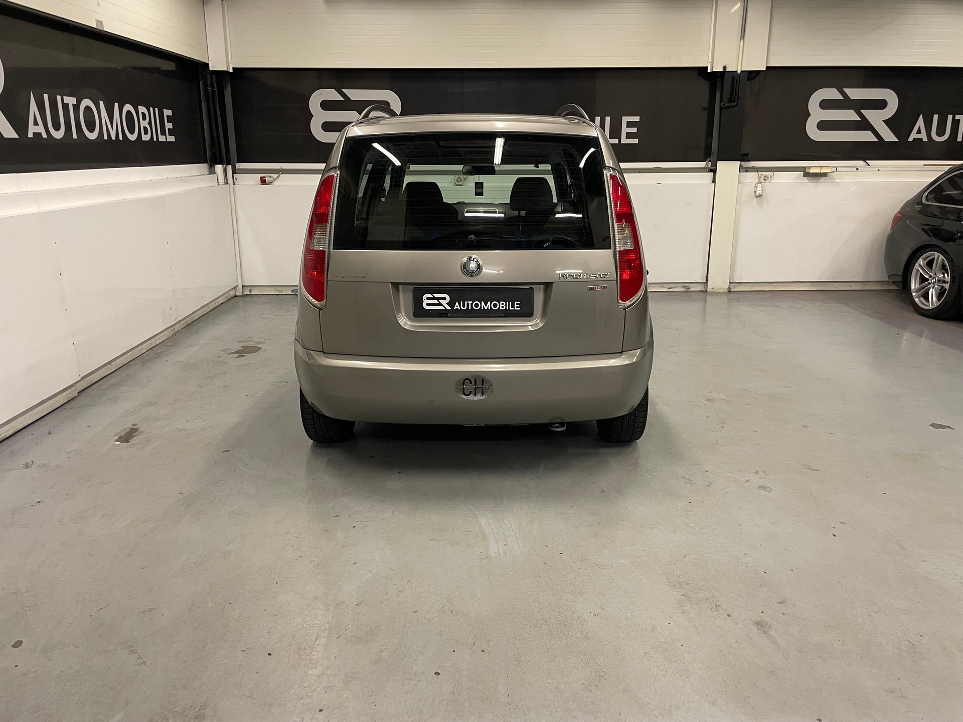 SKODA Roomster 1.9 TDI Style-image-5
