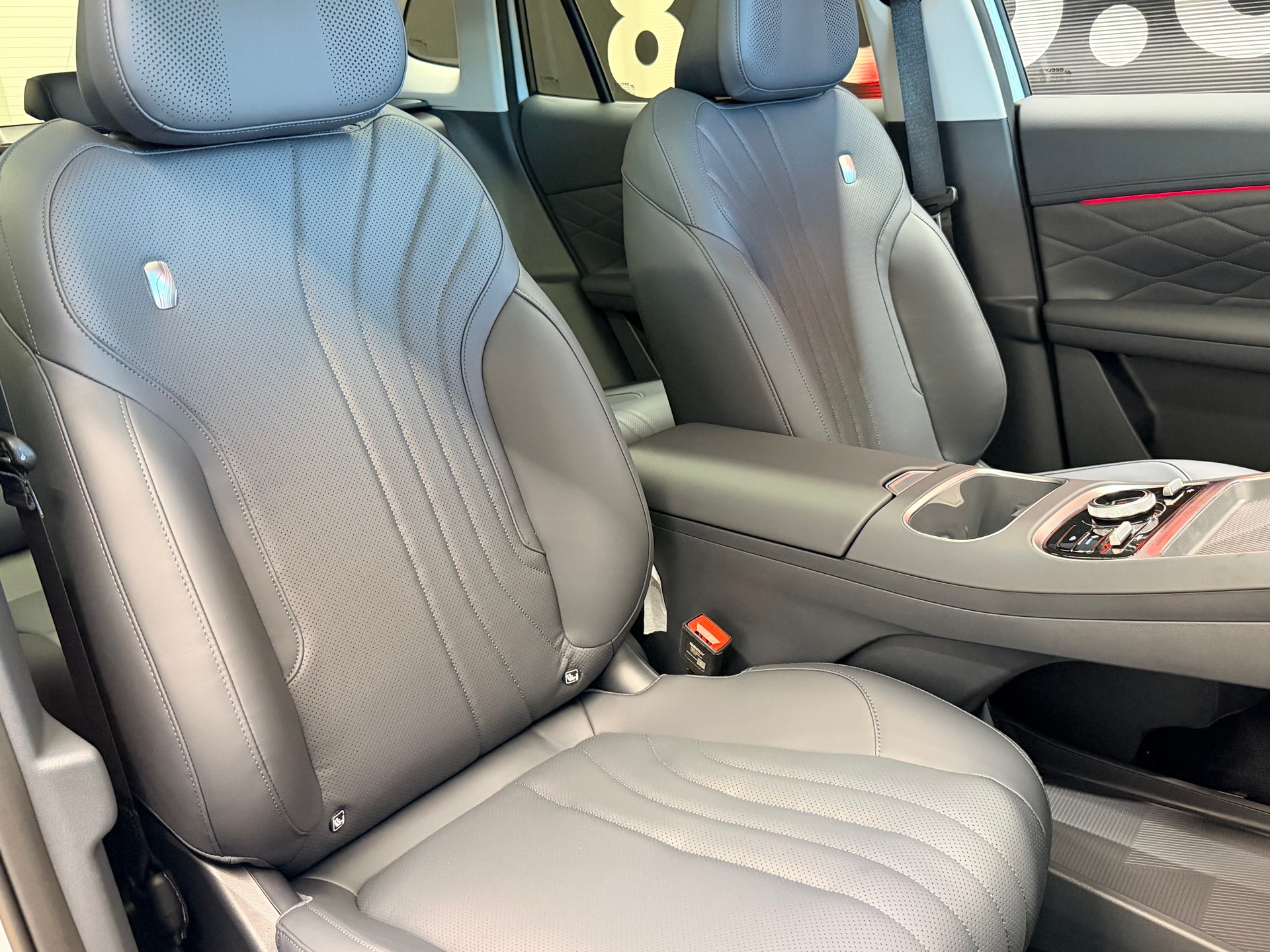 GEELY Starray EM-i MAX+ PHEV-image-25