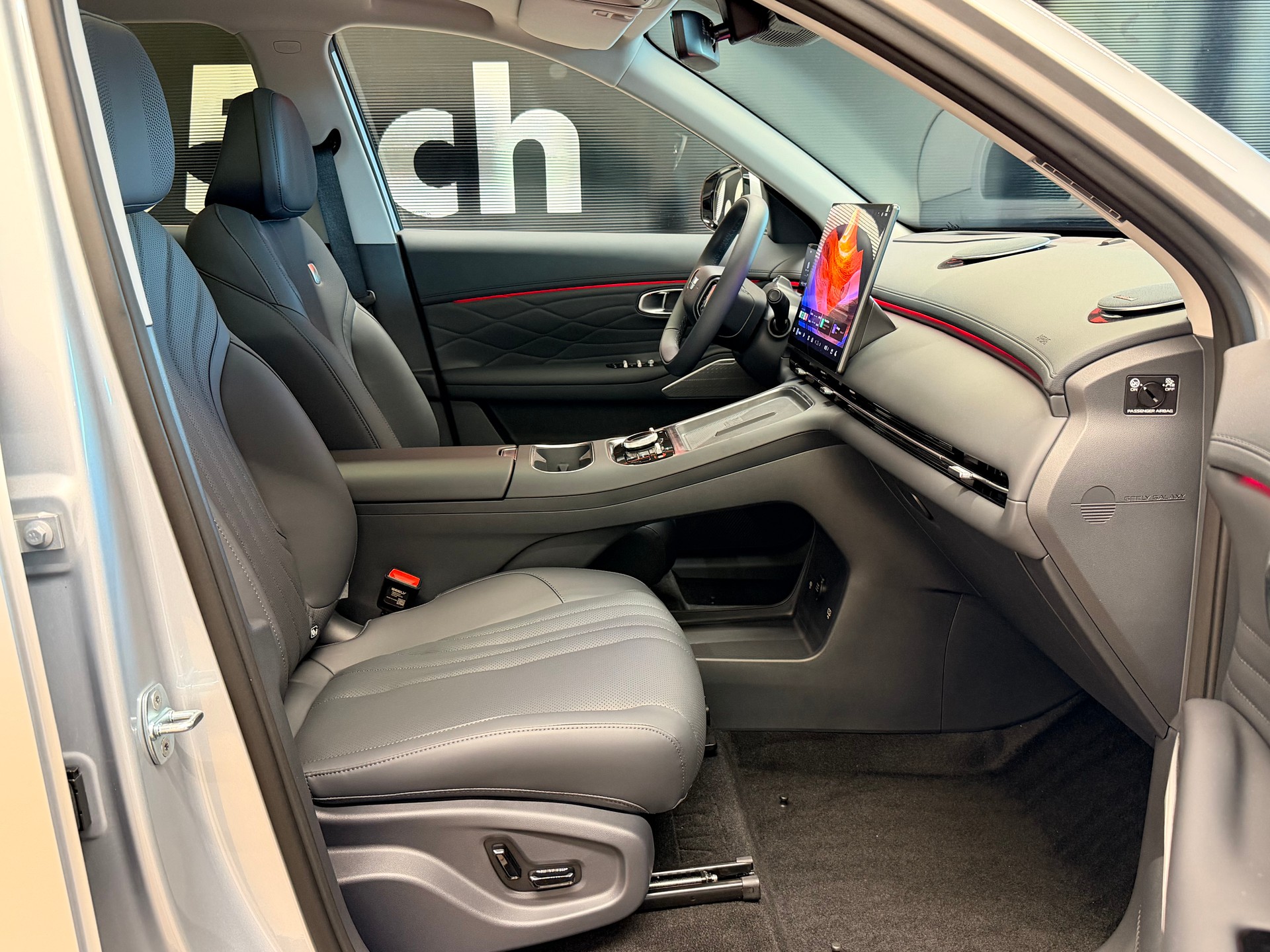 GEELY Starray EM-i MAX+ PHEV-image-24