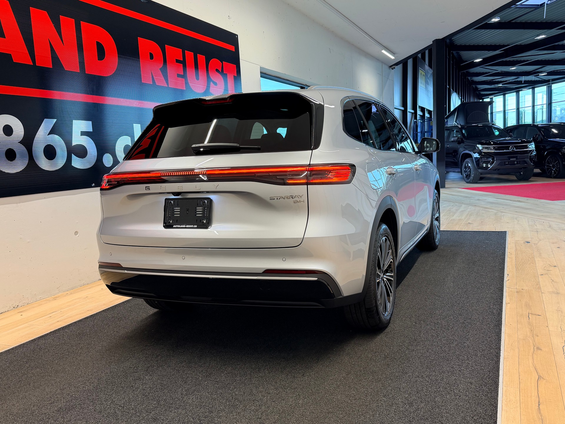 GEELY Starray EM-i MAX+ PHEV-image-6