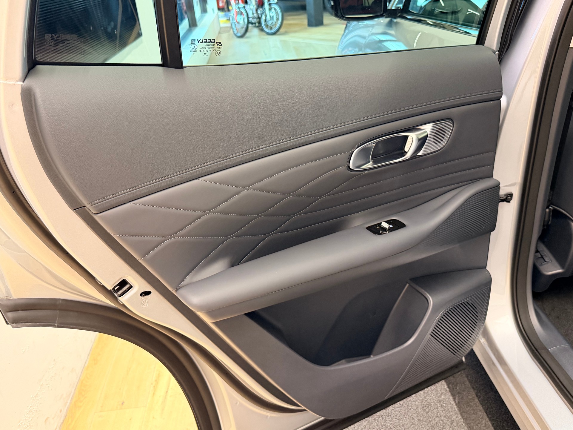 GEELY Starray EM-i MAX+ PHEV-image-19