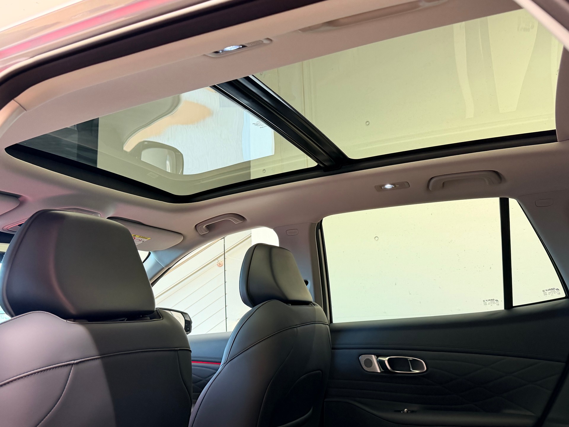 GEELY Starray EM-i MAX+ PHEV-image-18