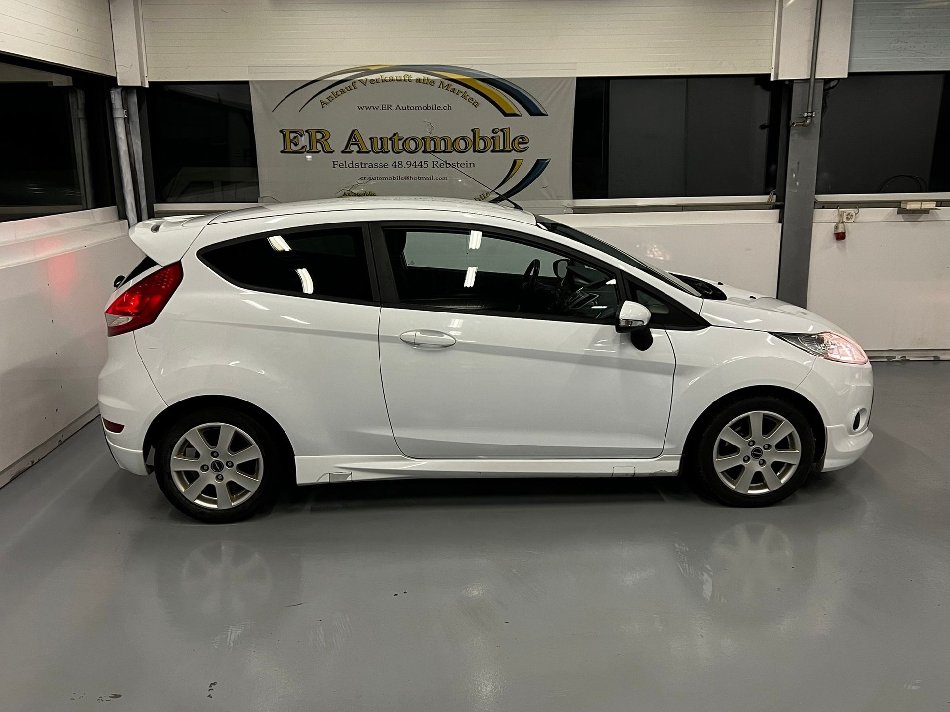 FORD Fiesta 1.6 16V Sport-image-5